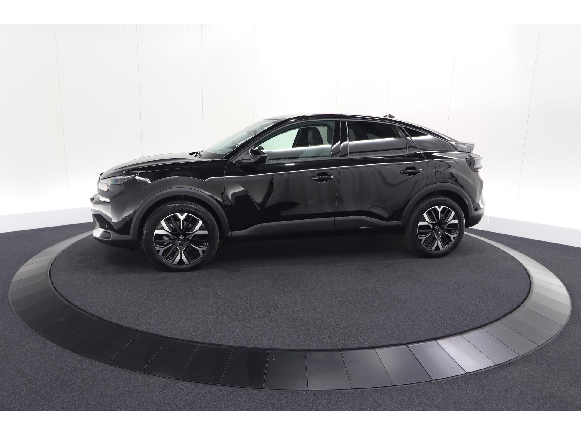Citroen C4 1.2 Hybrid 145pk Max | 360 Camera | Adaptieve Cruise Control | Navigatie | Apple Carplay