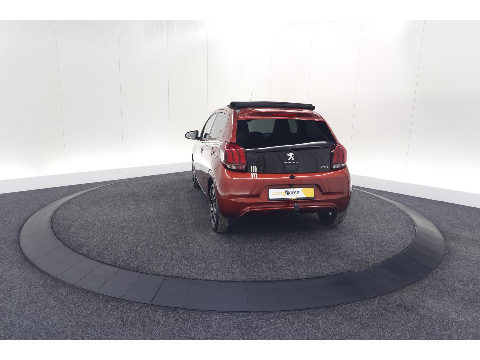 Peugeot 108 1.0 e-VTi Allure TOP! | Elektrisch Vouwdak | Trekhaak | Camera | Apple Carplay