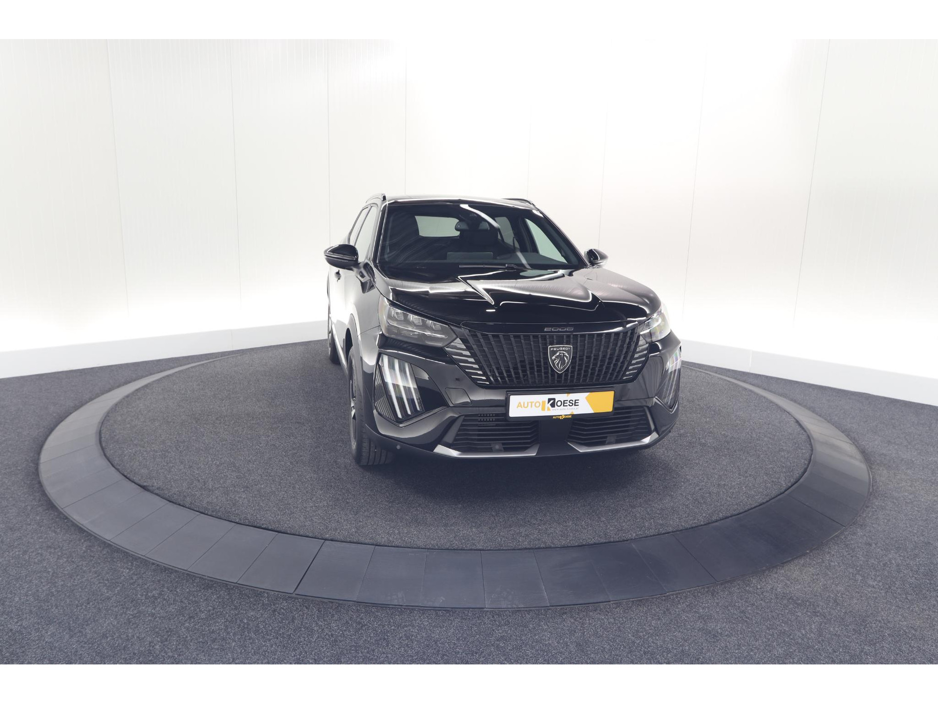 Peugeot 2008 PureTech 130 EAT8 GT | Camera | Parkeersensoren | Apple Carplay | Keyless Entry