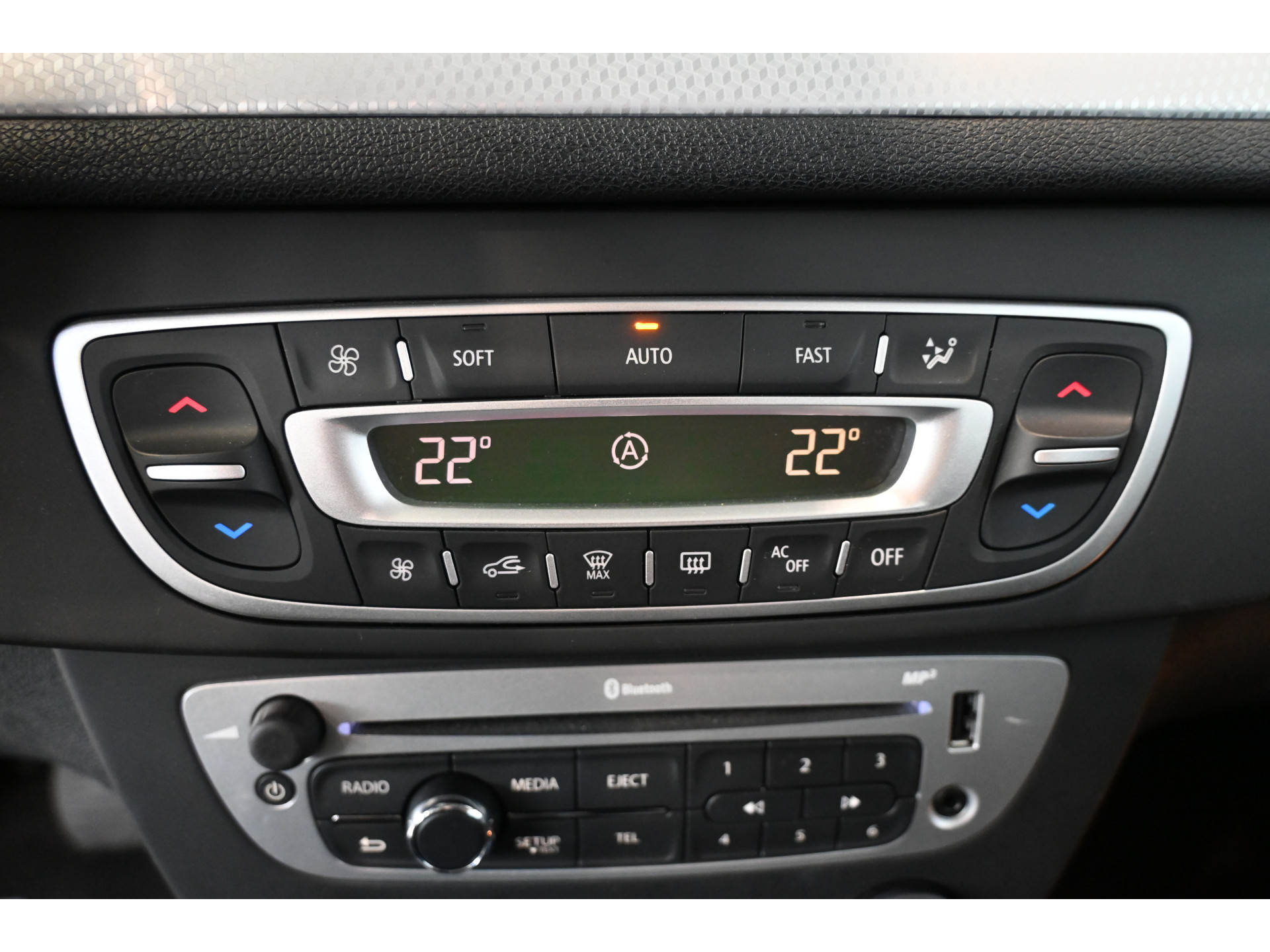 Renault Mégane Estate 1.2 TCe Authentique Nap! Clima Navigatie Cruise Pdc Goed Onderhouden! Inruil Mogelijk!