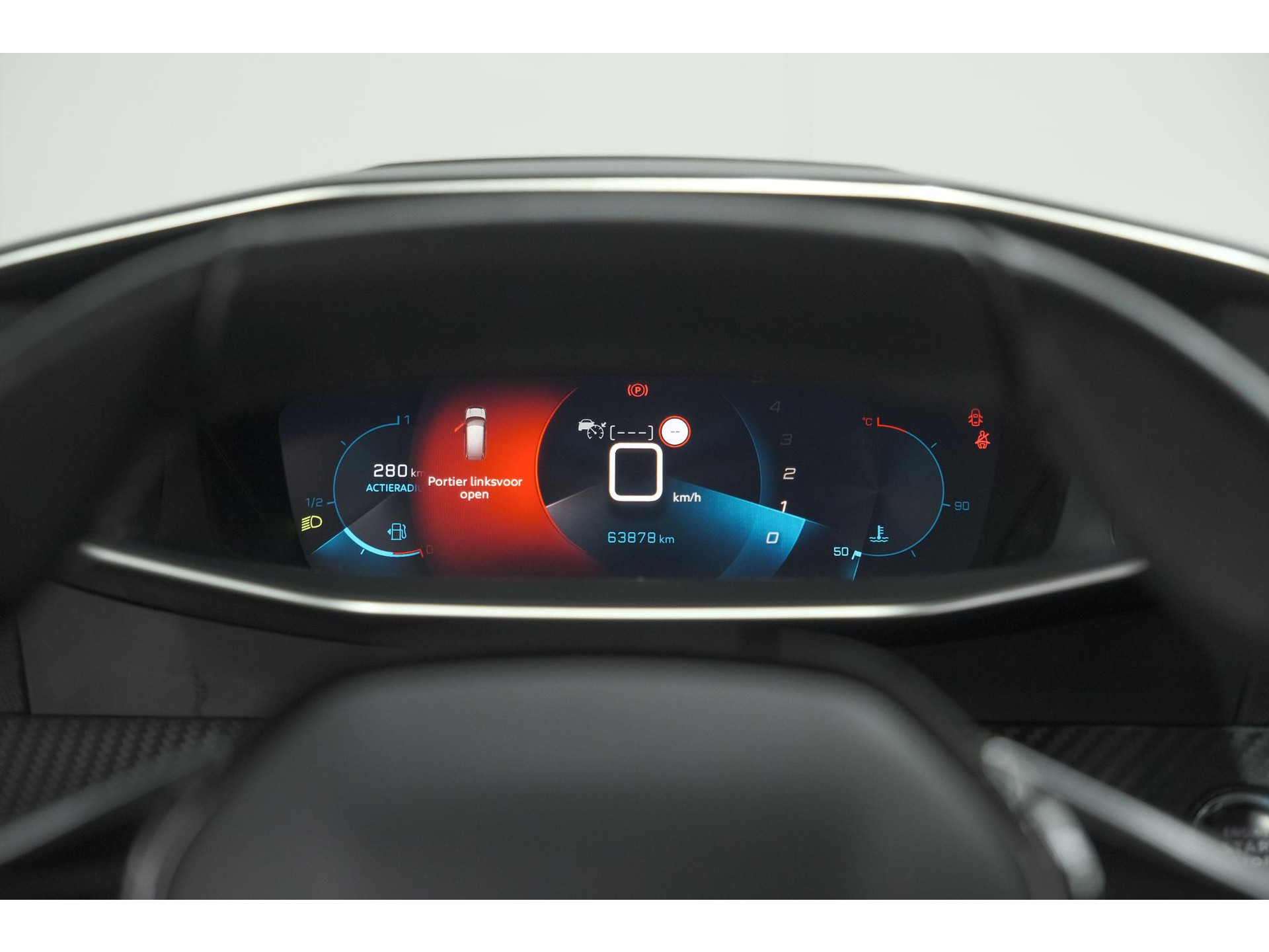 Peugeot 2008 PureTech 130 Allure Pack | Trekhaak | Adaptieve Cruise Control | Camera | Stoelverwarming