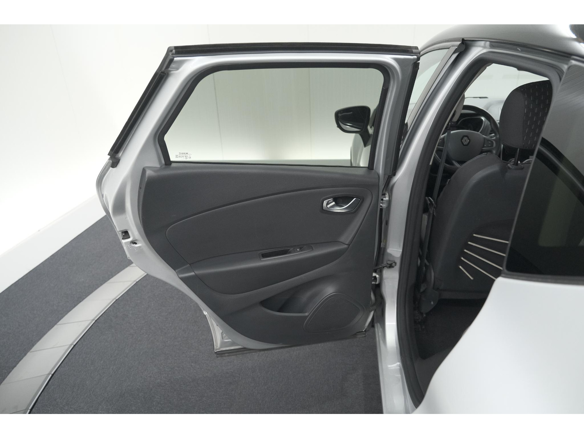 Renault Captur TCe 90 Intens | Camera | Dodehoekdetectie | Navigatie | Parkeersensoren