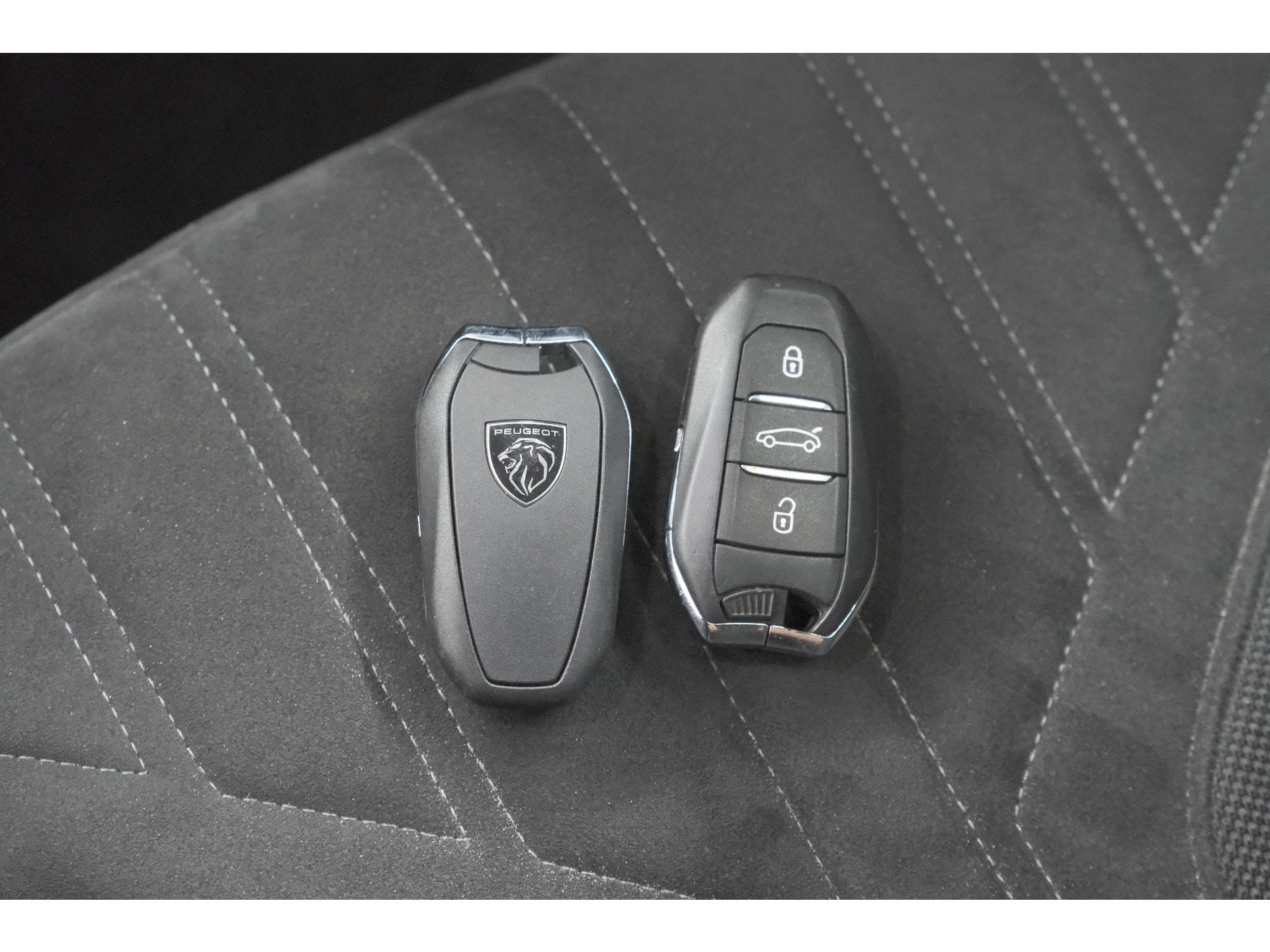 Peugeot 308 SW 1.6 HYbrid 180 GT Pack Business | Trekhaak | 360 Camera | Adaptieve Cruise Control | Elektronische Kofferklep