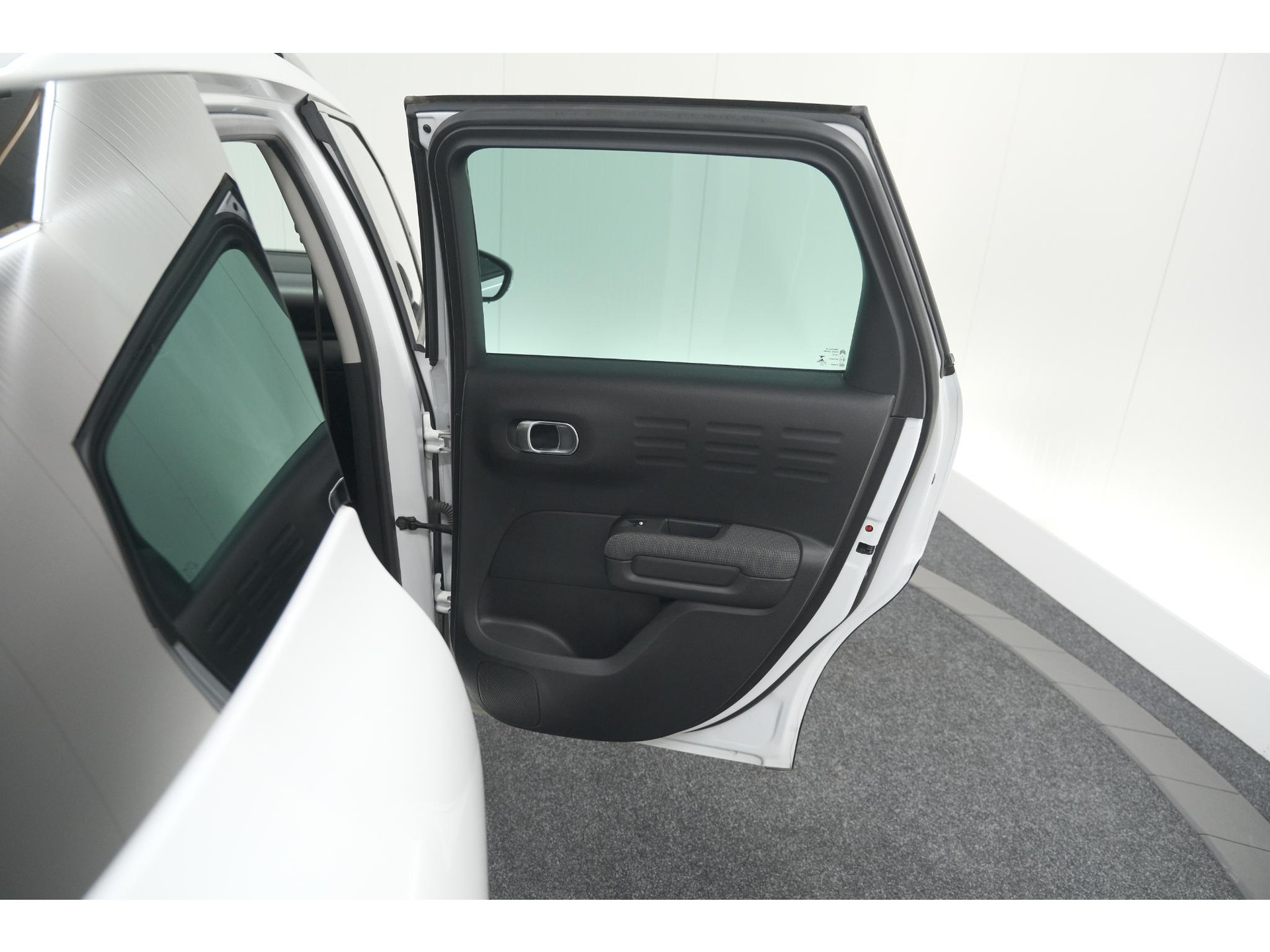 Citroen C3 Aircross PureTech 110 Feel | Navigatie | Parkeersensoren | Climate Control | Apple Carplay