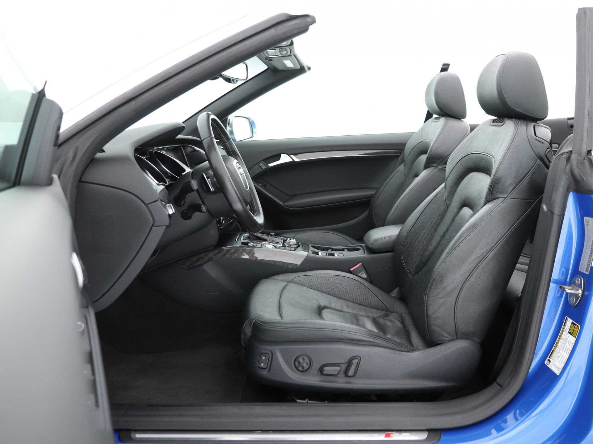 Audi S5 Cabriolet 3.0 TFSI Quattro Aut. *LEATHER | BI-XENON | NAVI-FULLMAP | BANG/OLUFSEN-AUDIO | PDC | ECC | CRUISE | CAMERA | SHIFT-PADDLES | MEMORY-PACK | HAEATED/VENTILATED-SPORTSEATS | AIRSCARF | CARBON-INLAY | KEY