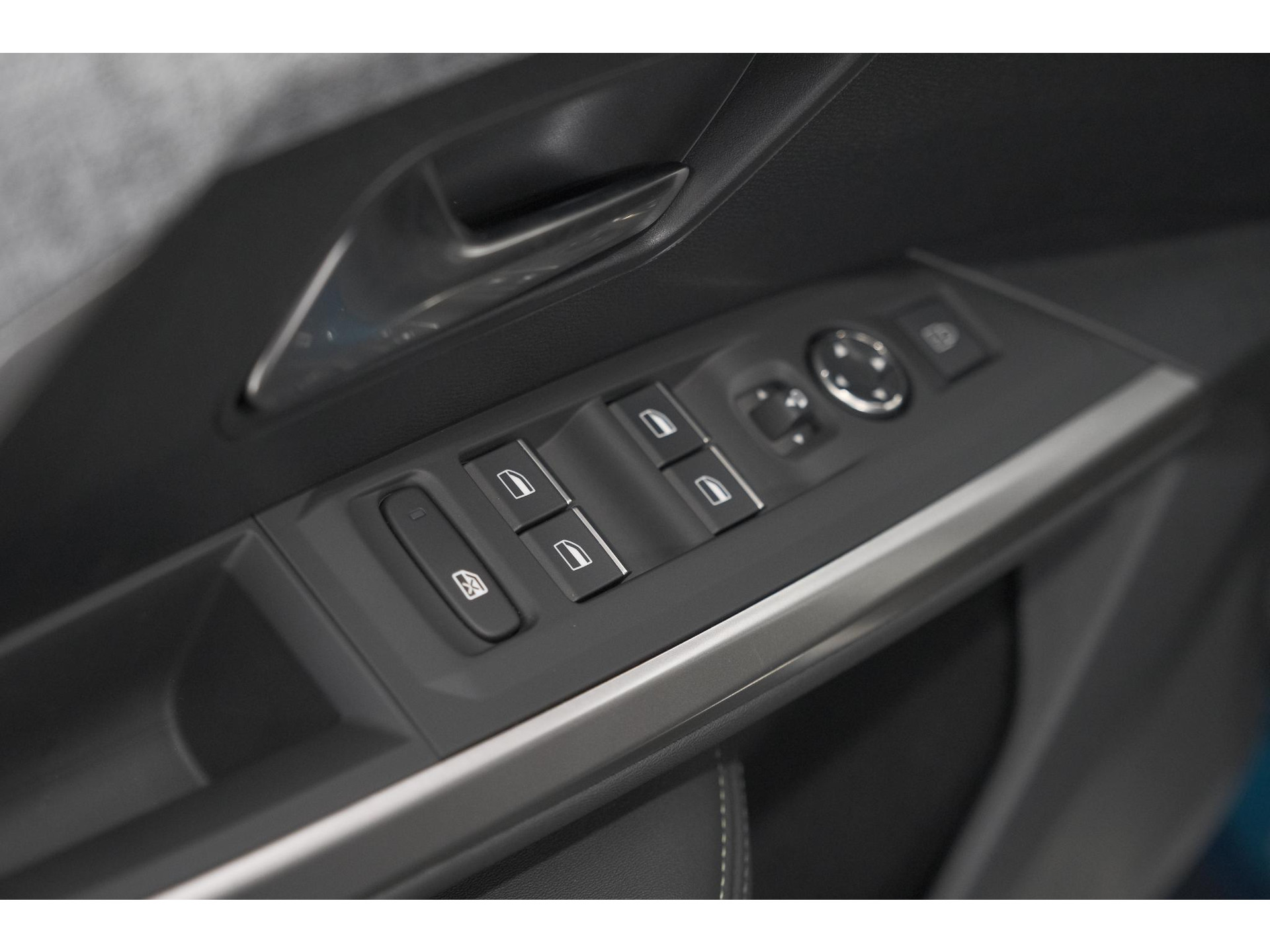 Peugeot 3008 1.2 Hybrid 136 GT | Elektrische Kofferklep | Camera | Adaptieve Cruise Control | Apple CarPlay