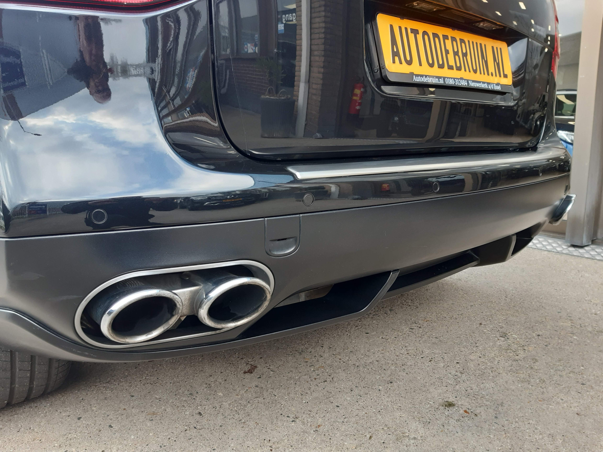 Porsche Cayenne GTS Uniek Exemplaar met lage kilometers Volledige onderhoudshistorie van Porsche-dealer beschikbaar,