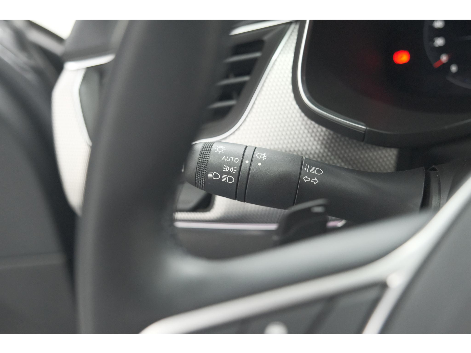 Renault Arkana Mild Hybrid 140 EDC Techno | 360 Camera | Dodehoekdetectie | Adaptieve Cruise Control