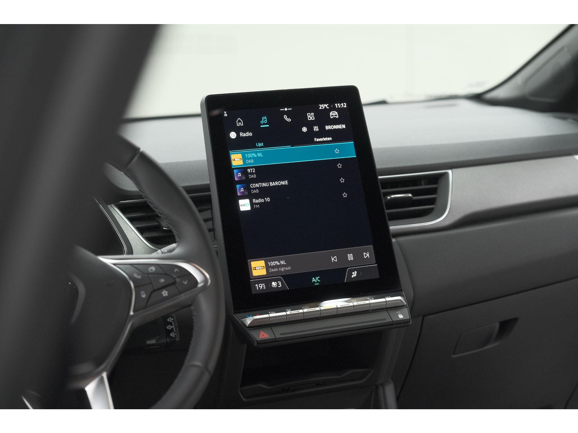 Renault Captur 1.6 E-Tech full hybrid 145 techno | Camera | Navigatie | Apple Carplay | Parkeersensoren