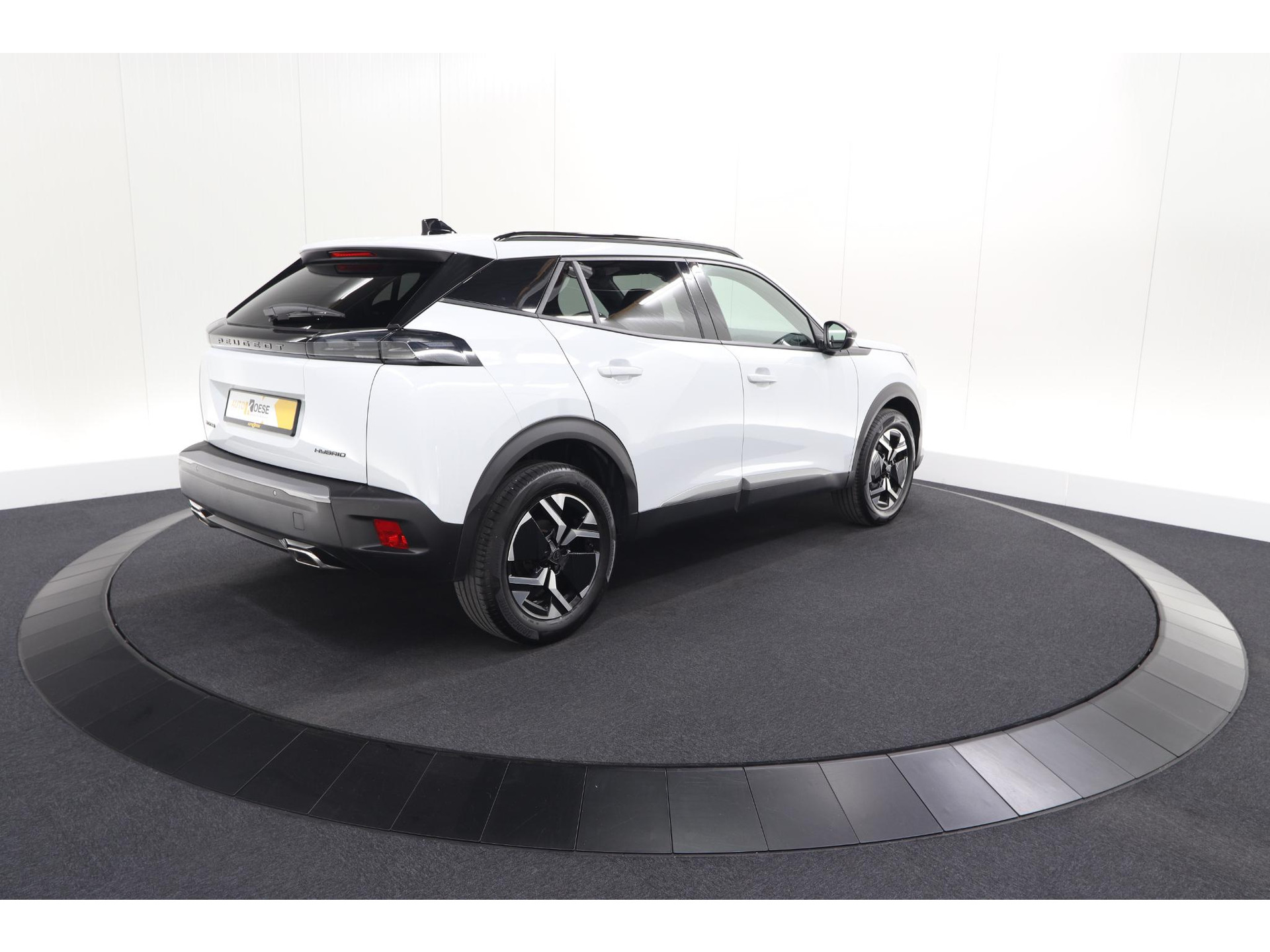 Peugeot 2008 1.2 Hybrid 145 Allure | Apple Carplay | Climate Control | Parkeersensoren Voor + Achter