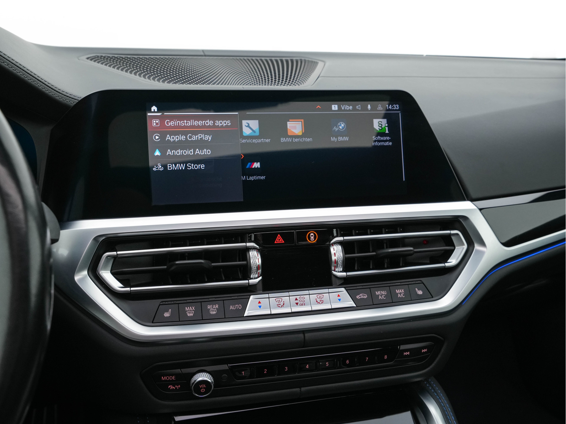 BMW 4-serie Coupé M440i xDrive High Executive Aut. *PANO | LEATHER | HARMAN/KARDON | HEAD-UP | LASER-LED | ADAPTIVE-CRUISE | TOPVIEW | MEMORY-PACK | KEYLESS | HEATED-SPORTSEATS | DAB+ | DIGI-COCKPIT | SHIFTPADDLES | TOWBAR | 19''ALU*