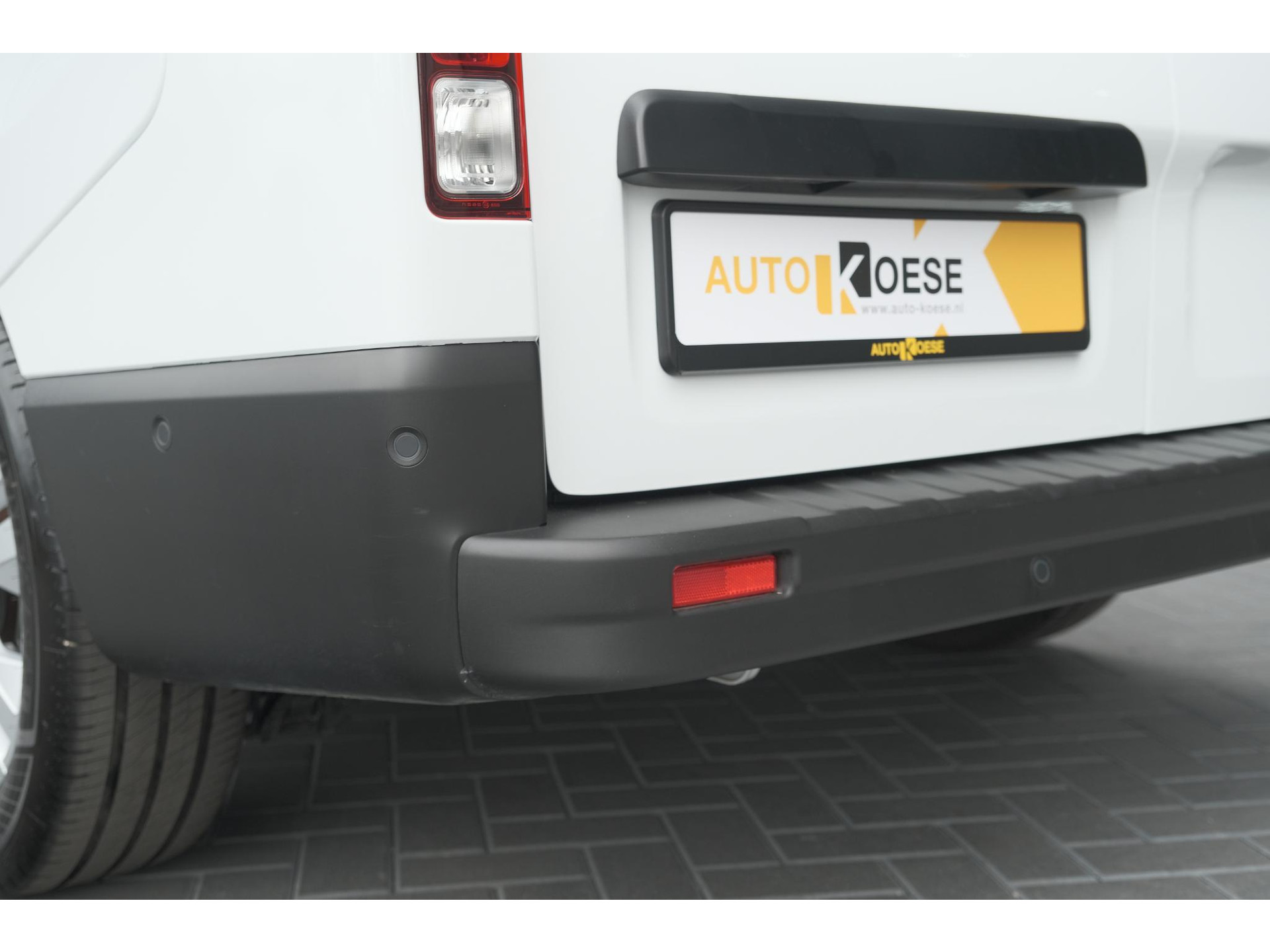 Renault Trafic E-Tech T29 L1H1 Advance 52 kWh | Laadruimte-pakket | Parkeerpakket | 3 fase lader | Camera