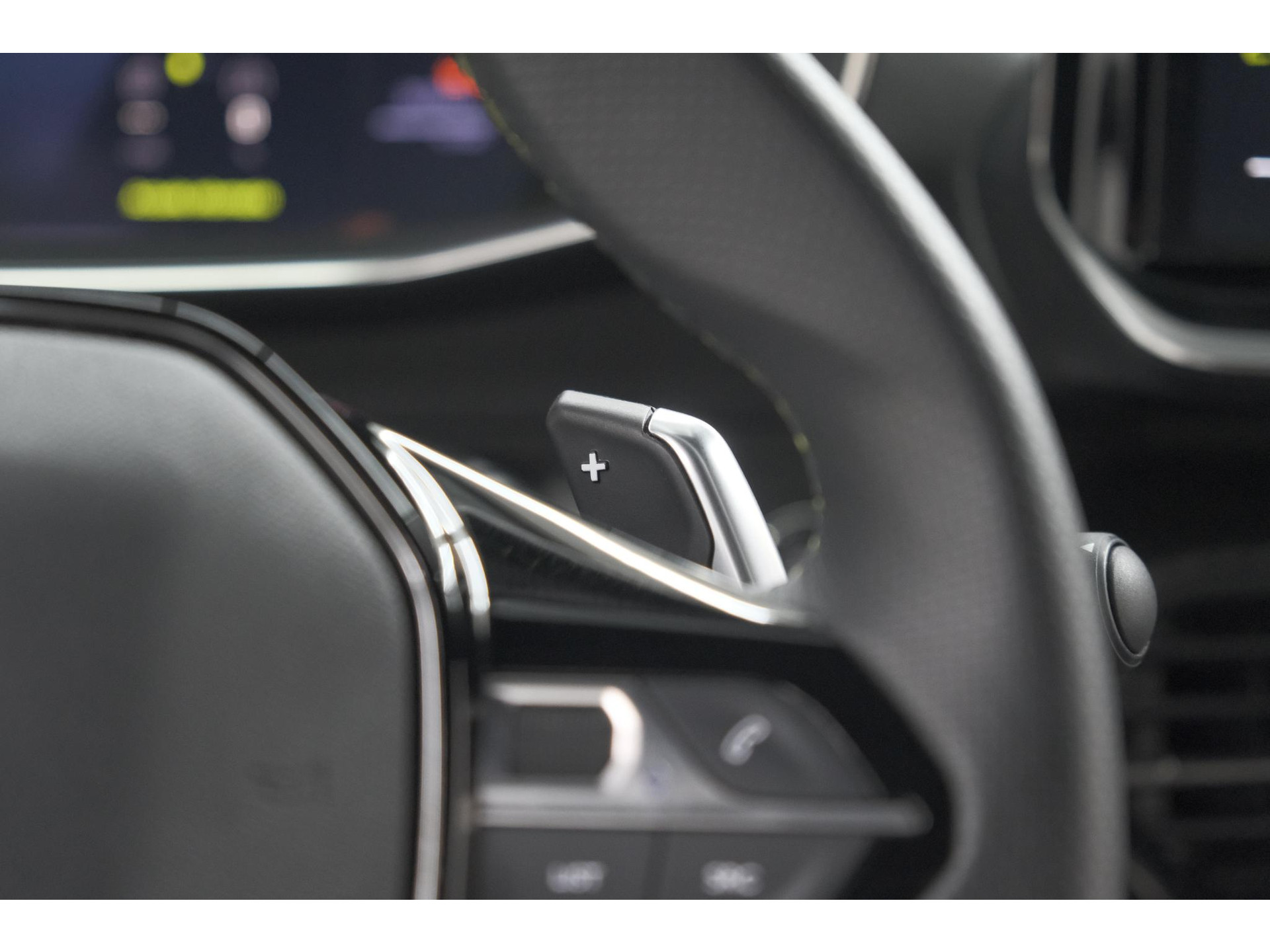 Peugeot 2008 1.2 Hybrid 145 GT | Camera | Apple Carplay | Parkeersensoren