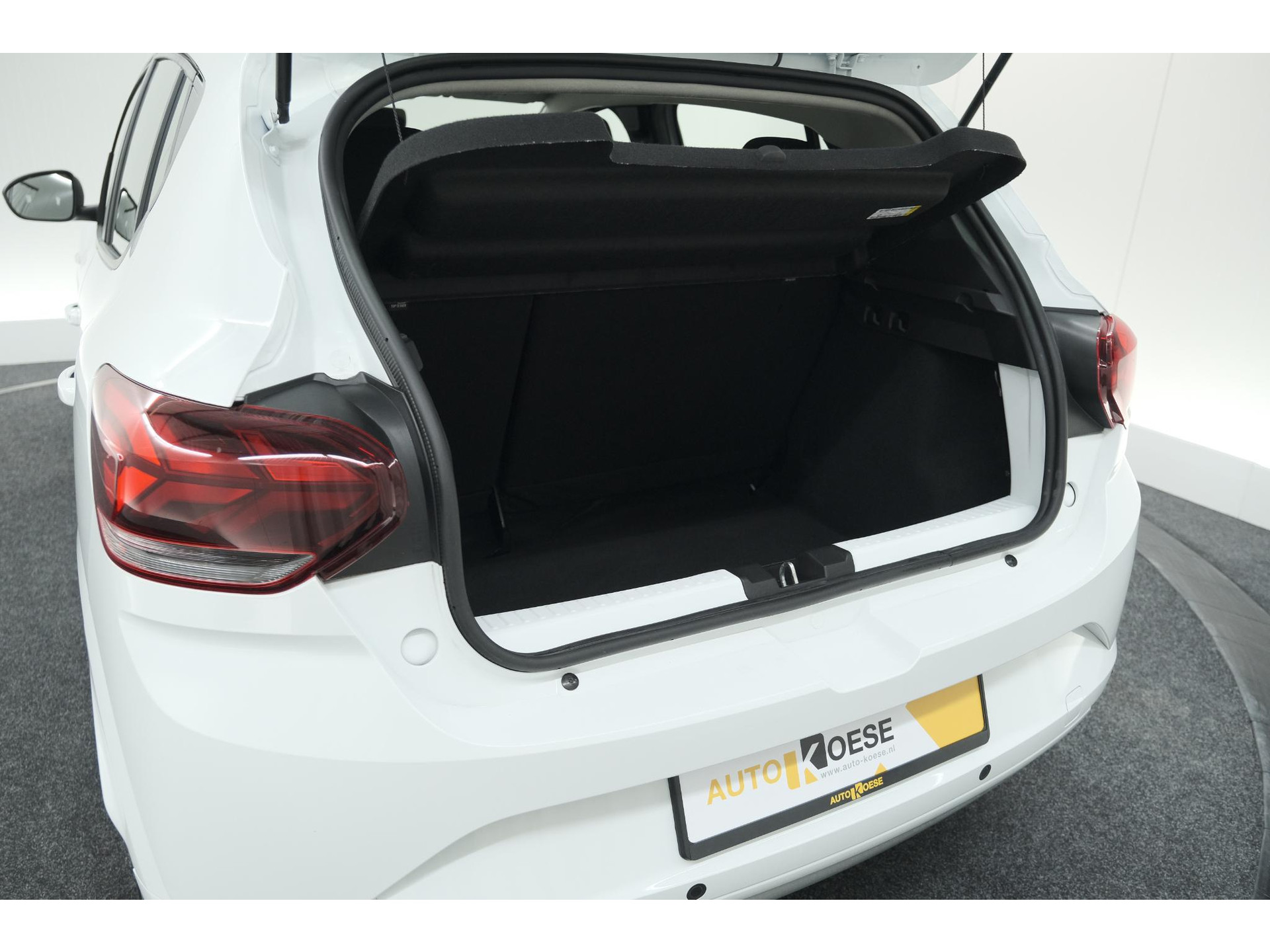 Dacia Sandero TCe 90 CVT Expression | Parkeersensoren | Apple Carplay | Cruise Control