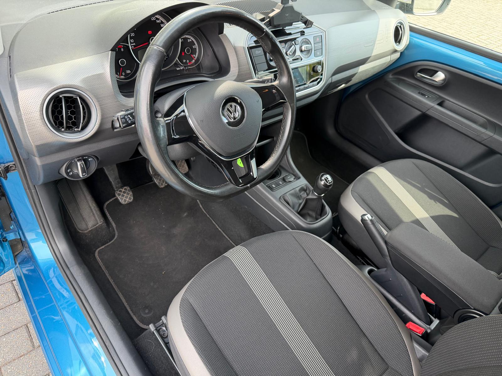 Volkswagen Up! 1.0 BMT high up! | 2E EIGENAAR | 3/6/12MND GARANTIE | CRUISE | AIRCO | PDC | LMV |