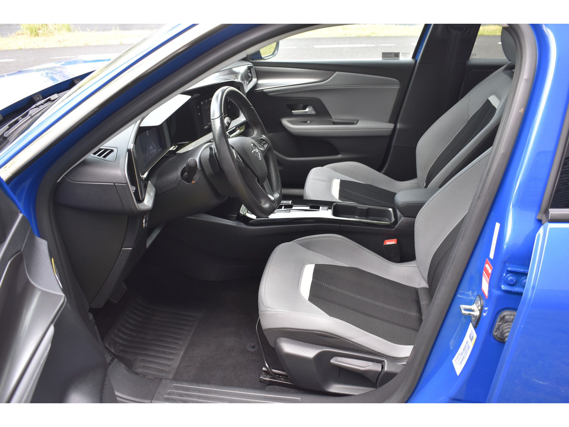 Opel Mokka 1.2 Turbo Elegance Automaat Navi/Carplay Stoelverwarming Juni 2023