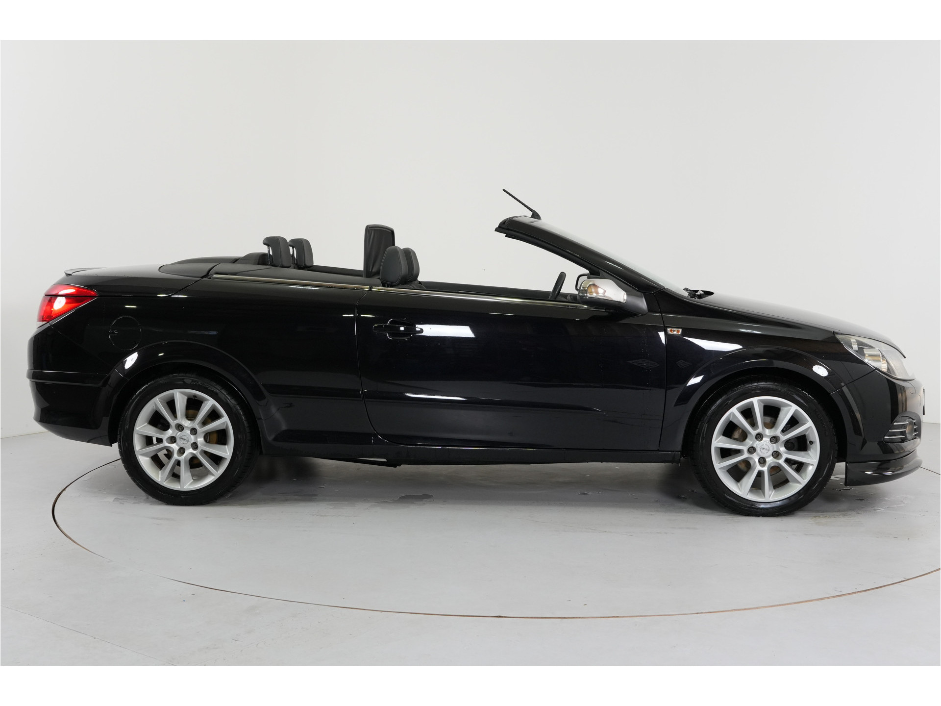 Opel Astra TwinTop 1.8 Enjoy | Climate | Cruise | PDC |