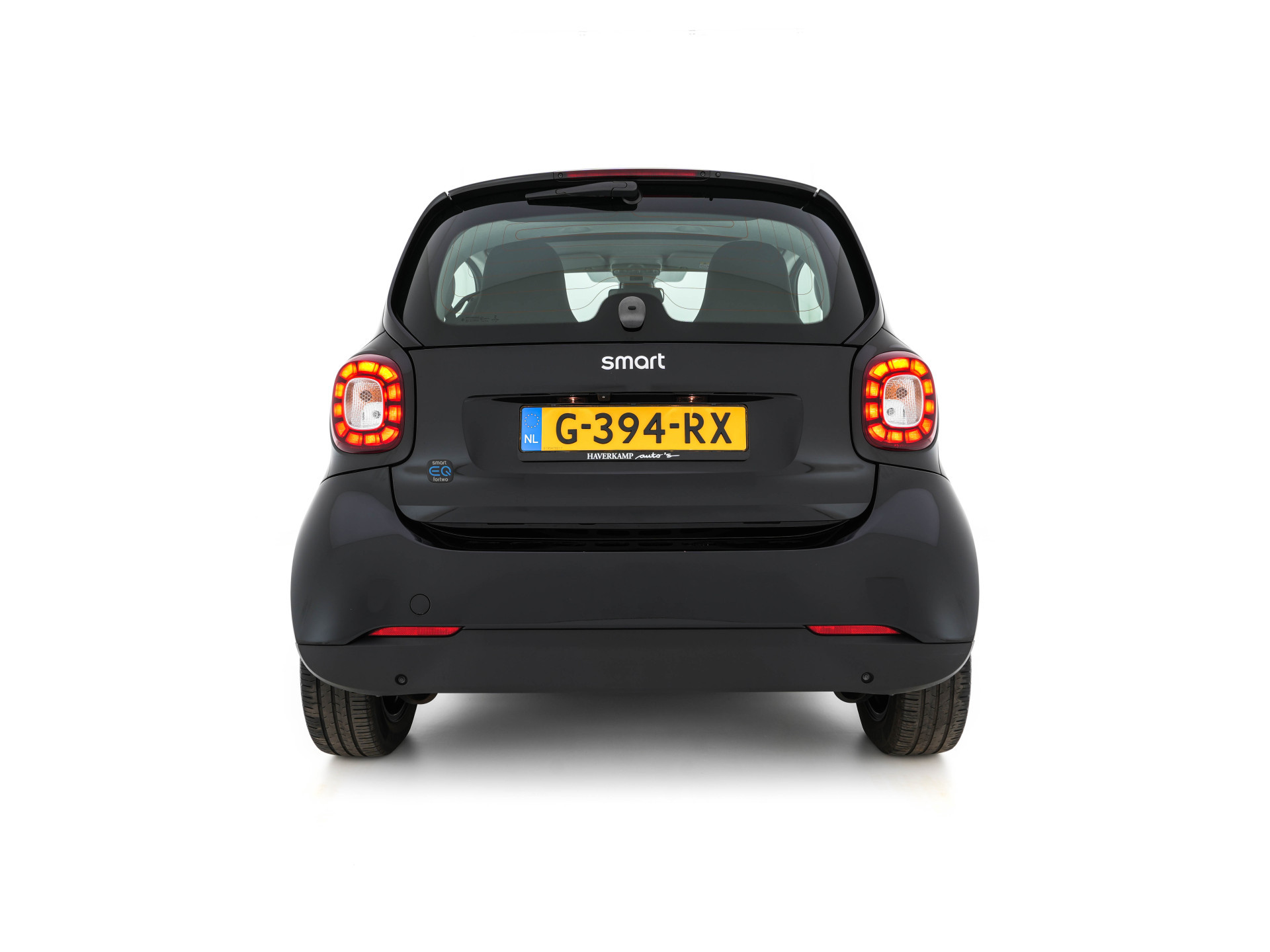 Smart fortwo EQ Business Solution 18 kWh [ 3-Fase ] ( SOH-93%) Aut. *PANO | LEATHER | NAVI-FULLMAP | CAMERA | HEATED-COMFORTSEATS | AIRCO | CRUISE | AMBIENT-LIGHT | 15''ALU*