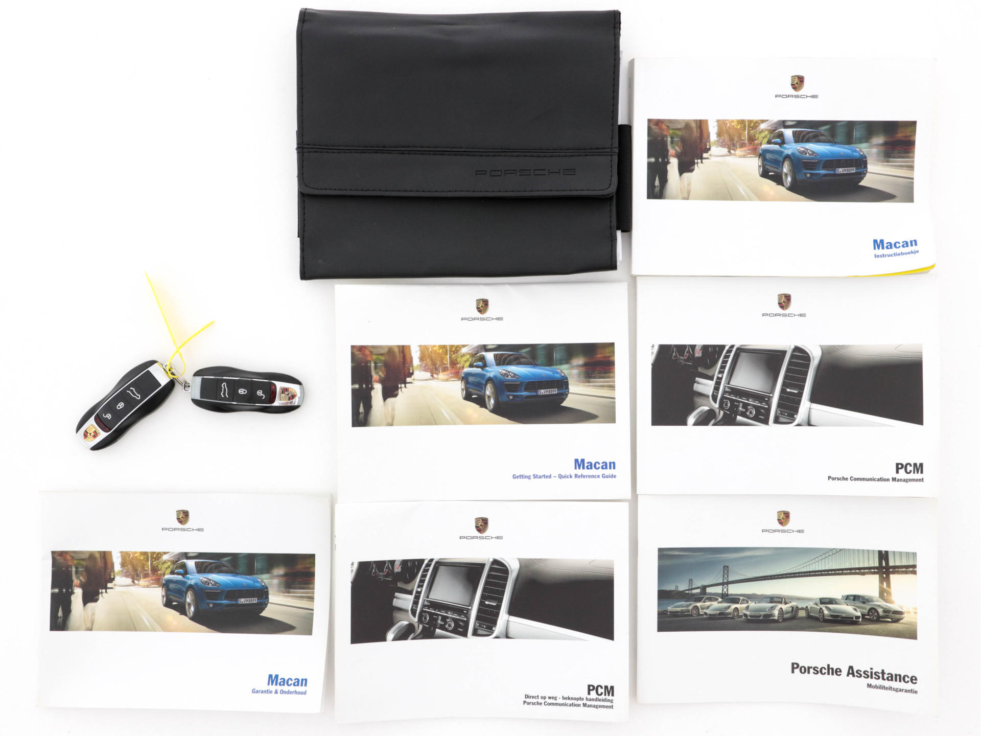 Porsche Macan 3.6 Turbo Aut. *PANO | XENON | FULL-LEATHER  | BOSE-SOUND | NL-AUTO | NAVI-PROF | XENON | COMFORT-SEATS | CAMERA | ECC | PDC | ALCANTARA | MODEL-2015*