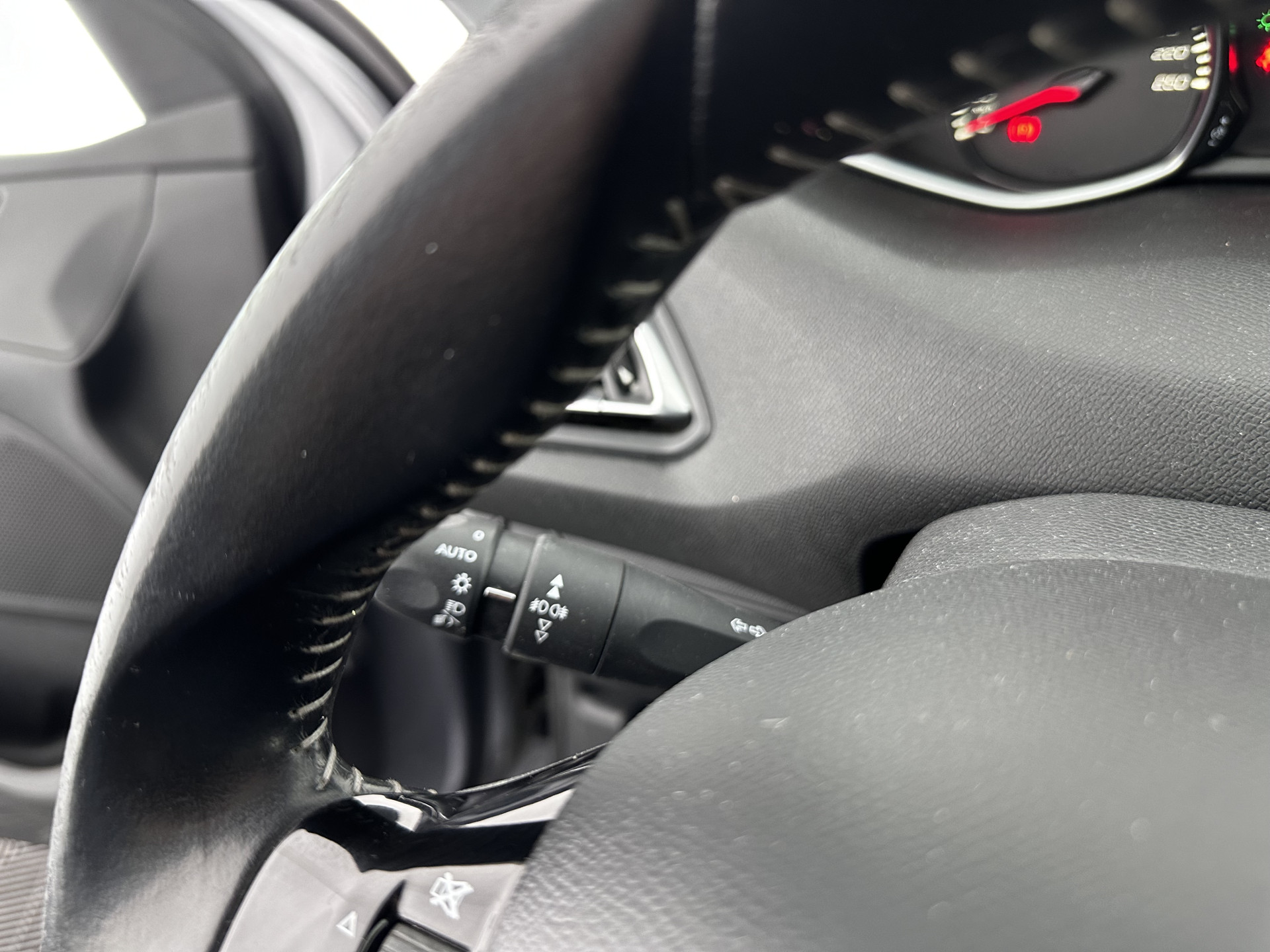 Peugeot 308 SW 1.6 BlueHDI Blue Lease Executive Pack *PANO | CAMERA | NAVI-FULLMAP | ECC | PDC | CRUISE | LANE-ASSIST | COMFORT-SEATS | 16"ALU*