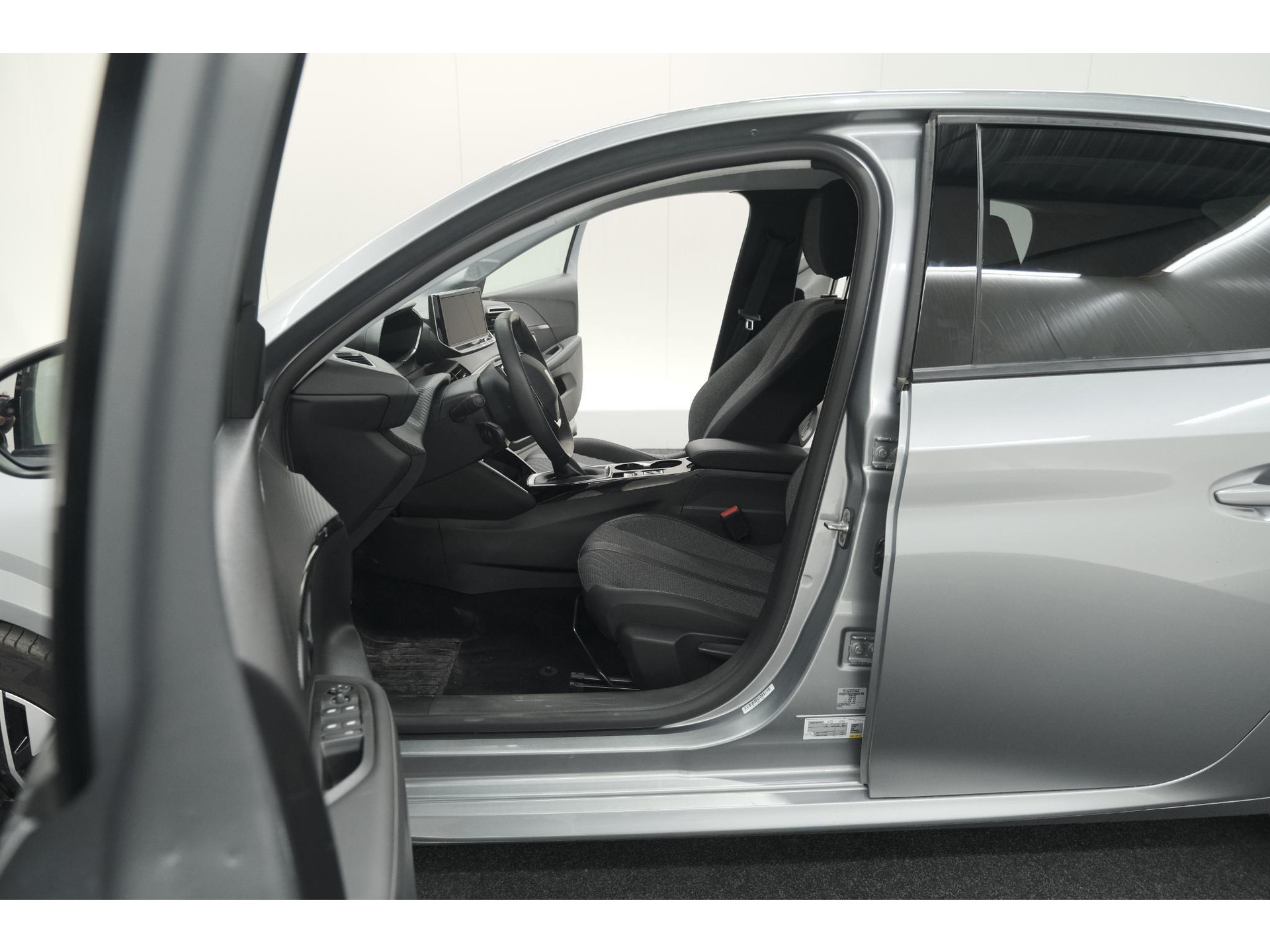 Peugeot 208 PureTech 100 Allure | 360 Camera | Dodehoekdetectie | Apple Carplay