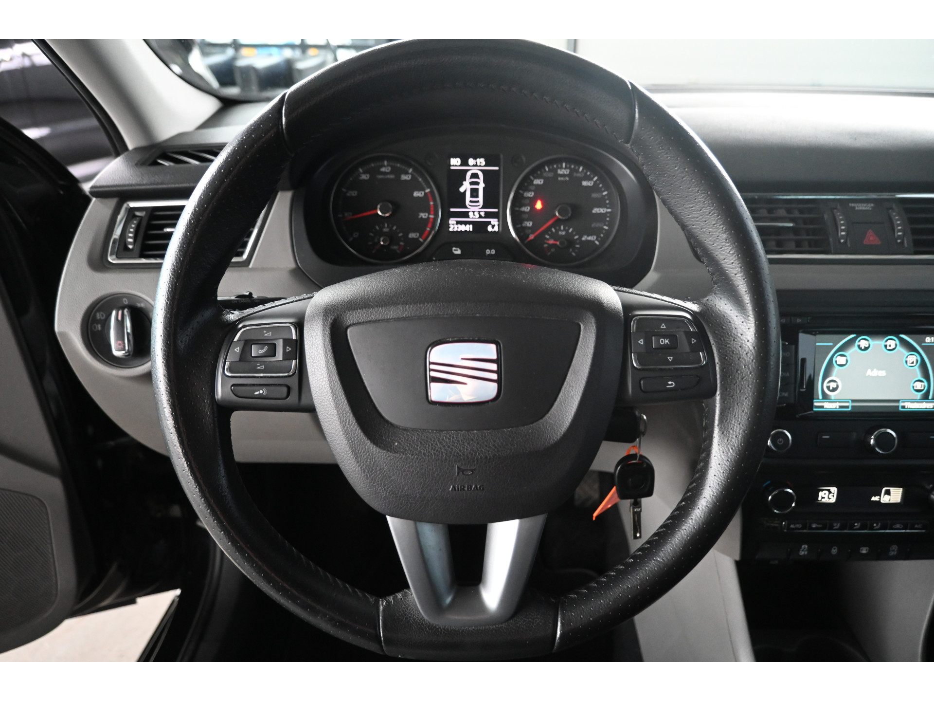 SEAT Toledo 1.2 TSI Businessline High Clima Navigatie Cruise Control Goed Onderhouden! Inruil Mogelijk!