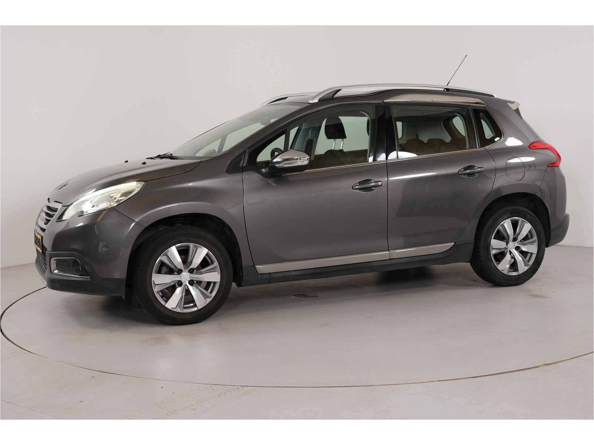 Peugeot 2008 1.2 PureTech Allure | Trekhaak | Cruise | Navi | Climate |