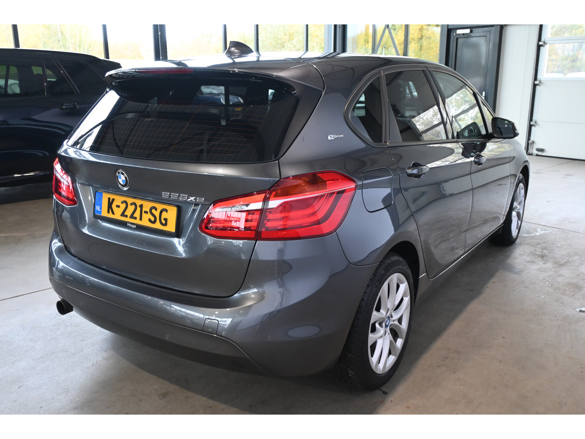 BMW 2-serie Active Tourer 225xe iPerformance Executive Automaat Navigatie Goed Onderhouden! Inruil Mogelijk!