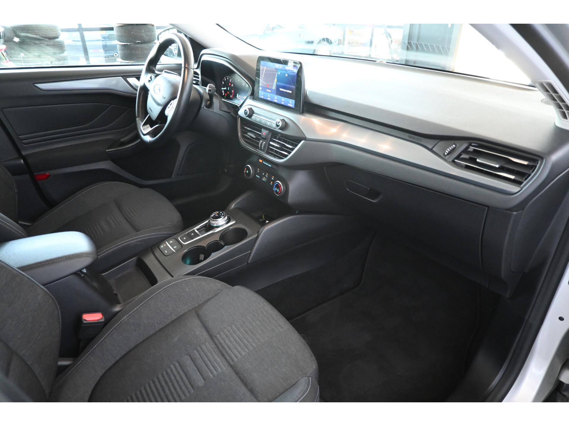 Ford Focus Wagon 1.0 Active Business Automaat Navigatie Carplay LED Rijklaarprijs Inruil Mogelijk!