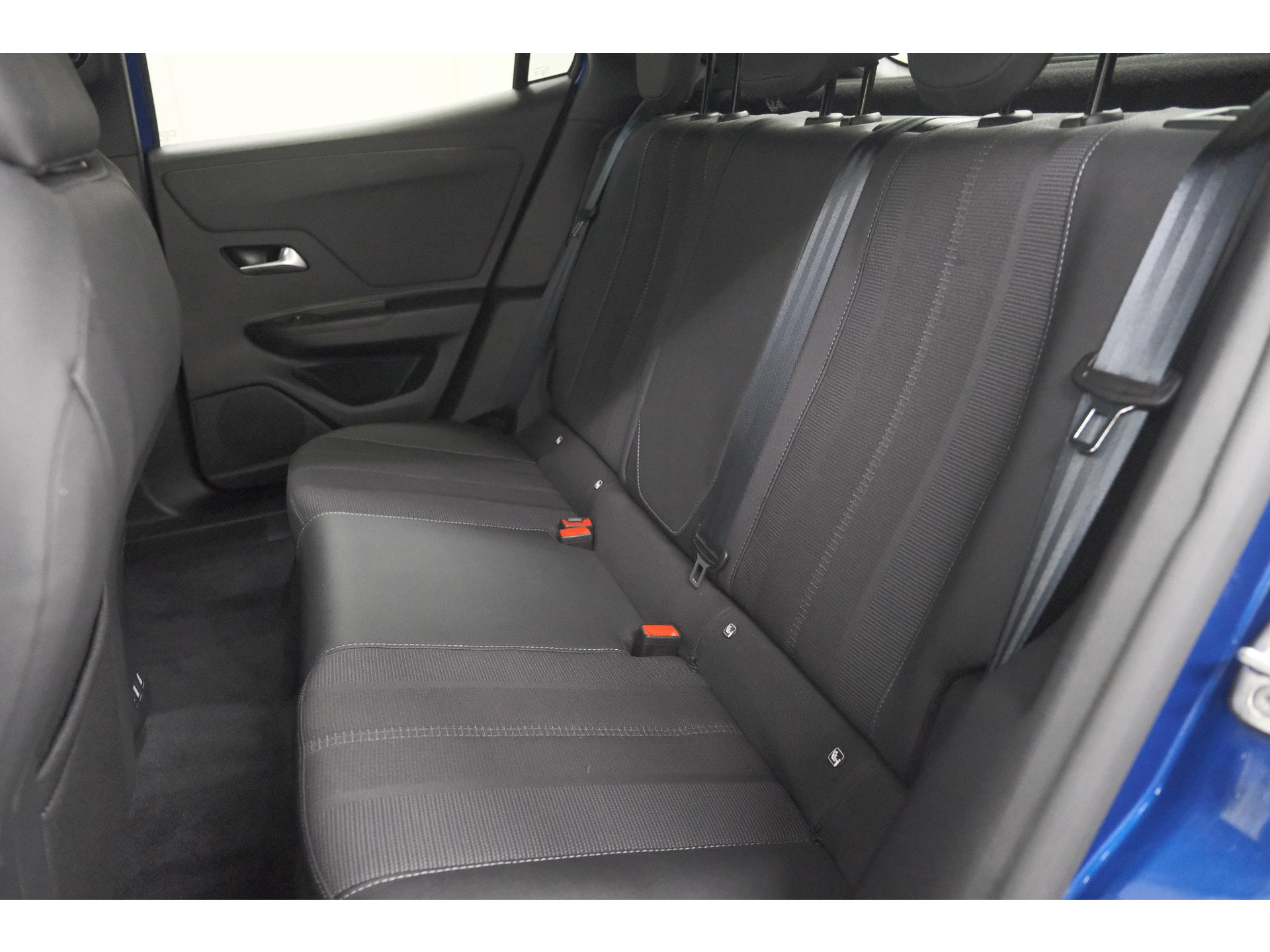 Opel Mokka 1.2 Turbo 145 Hybrid GS | Allseason Banden | Adaptieve Cruise Control | Camera | Dodehoekdetectie | Stoelverwarming