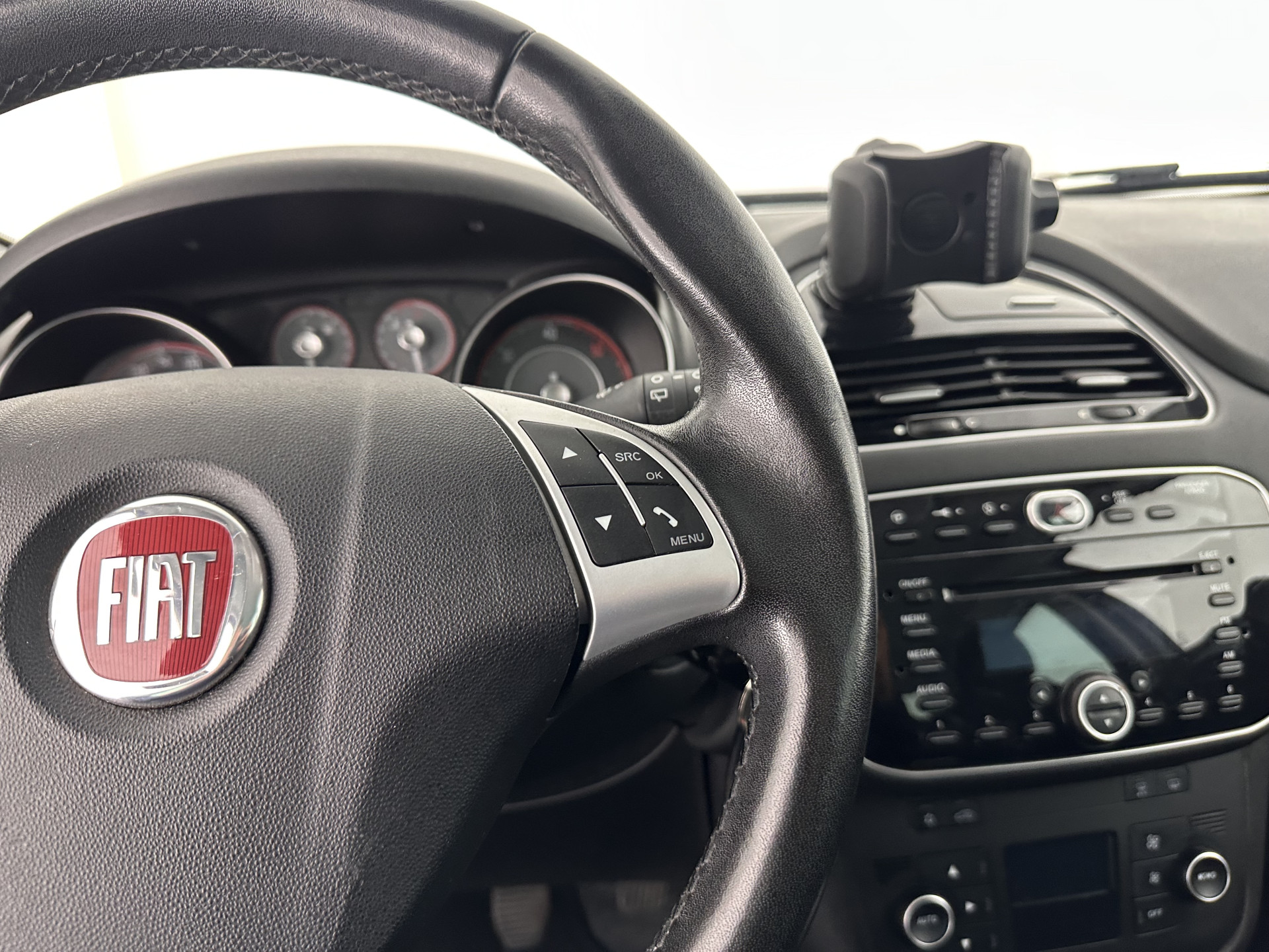 Fiat Punto Evo 1.3 M-Jet Lounge *ECC | SPORT-SEATS | MICROFIBRE | PDC | CRUISE | RADIO-CD/MP3 | 16''ALU*