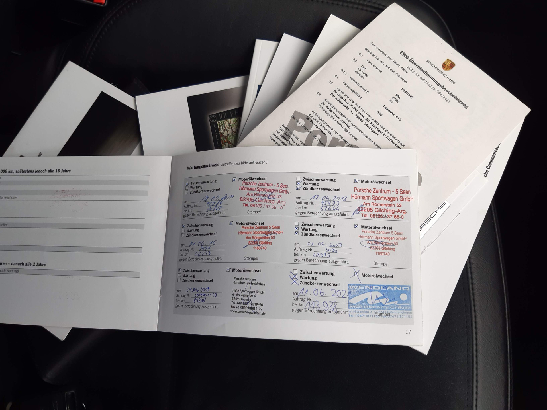 Porsche Cayenne GTS Uniek Exemplaar met lage kilometers Volledige onderhoudshistorie van Porsche-dealer beschikbaar,