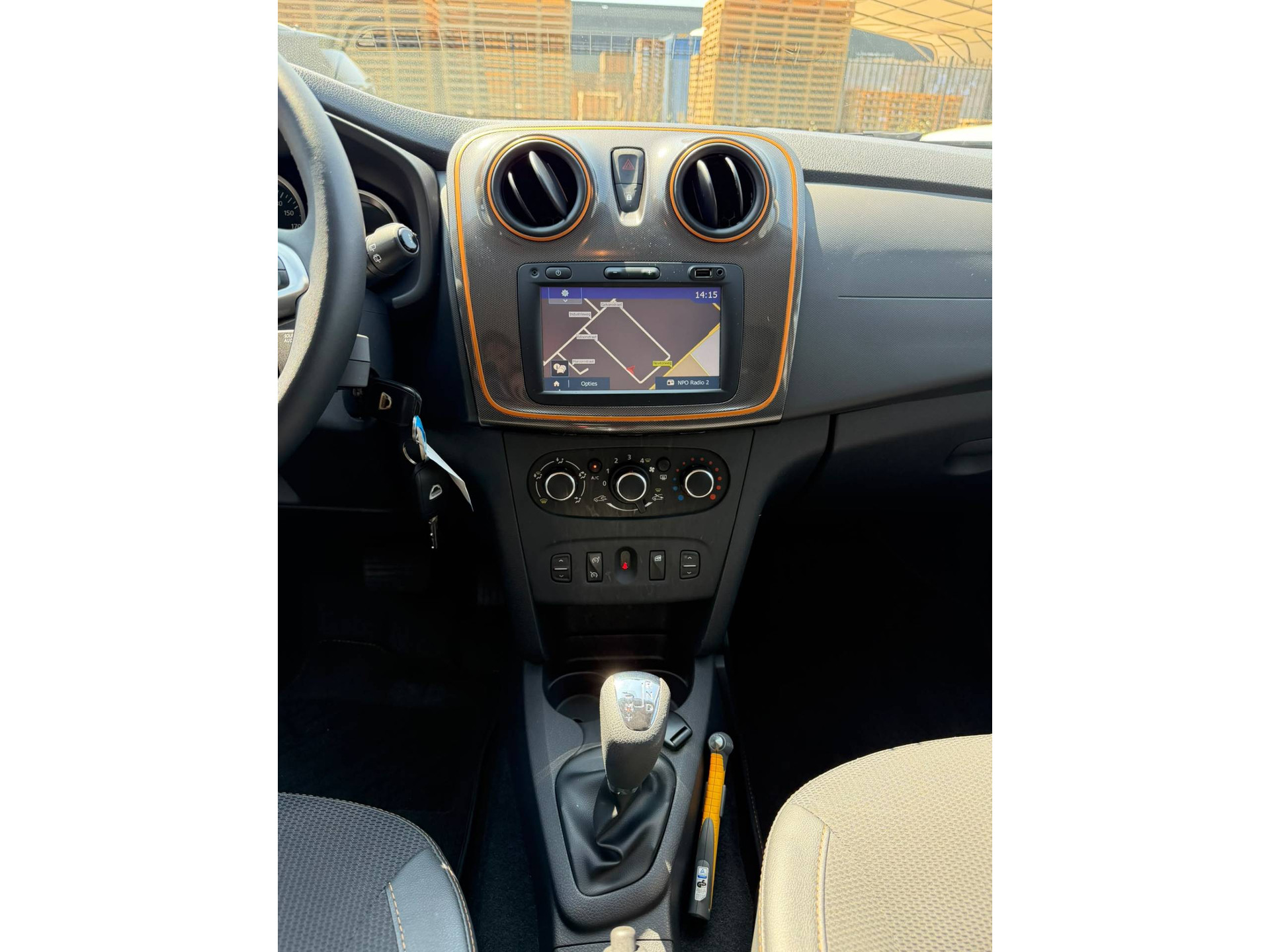 Dacia Sandero 0.9 TCe SL Stepway | 1E EIGENAAR | AUTOMAAT | 3/6 OF 12 MND GARANTIE | NAVI | CAMERA |