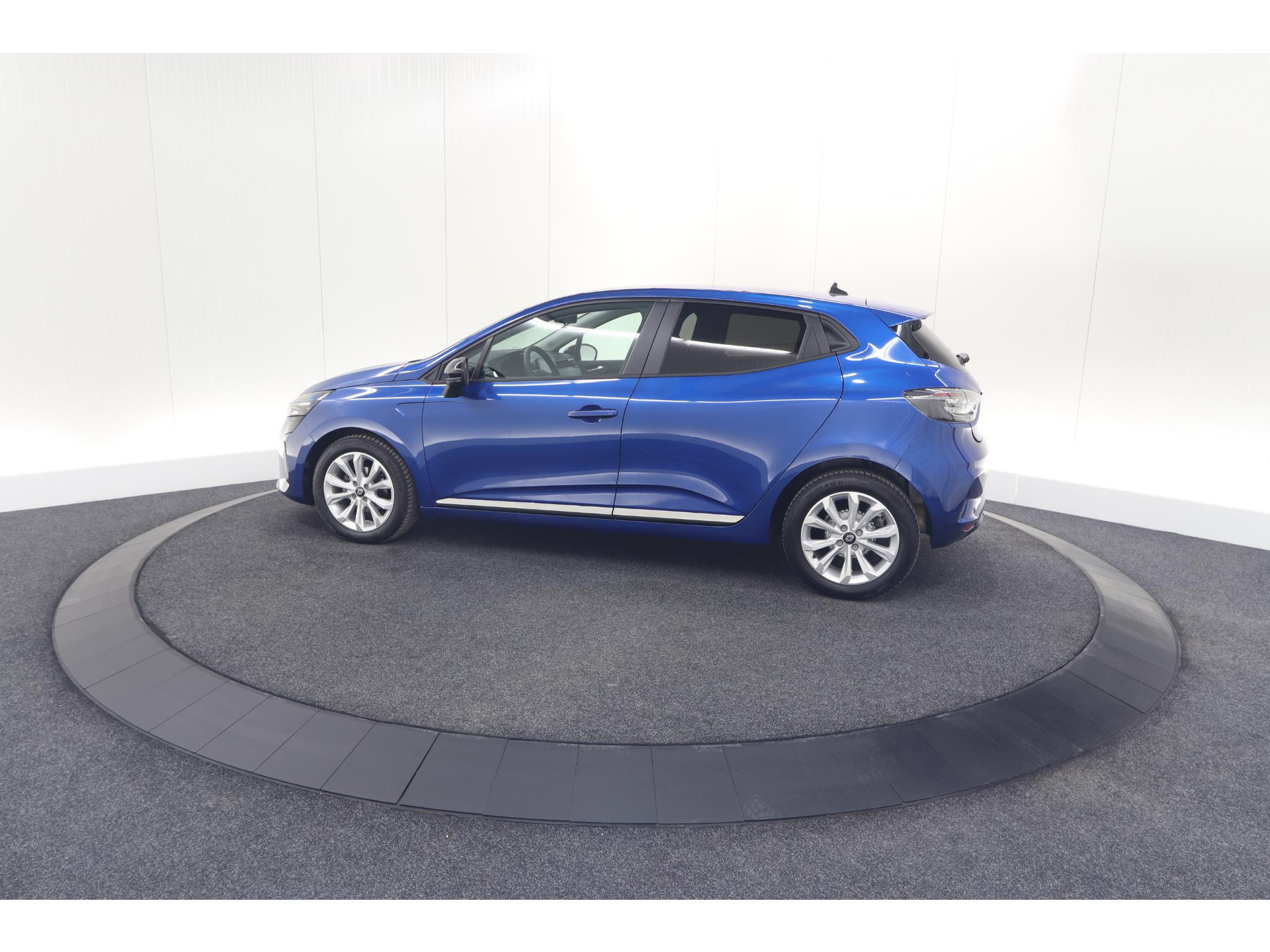 Renault Clio TCe 90 GPF Evolution | Camera | Navigatie | Apple Carplay | Parkeersensoren | Stoelverwarming