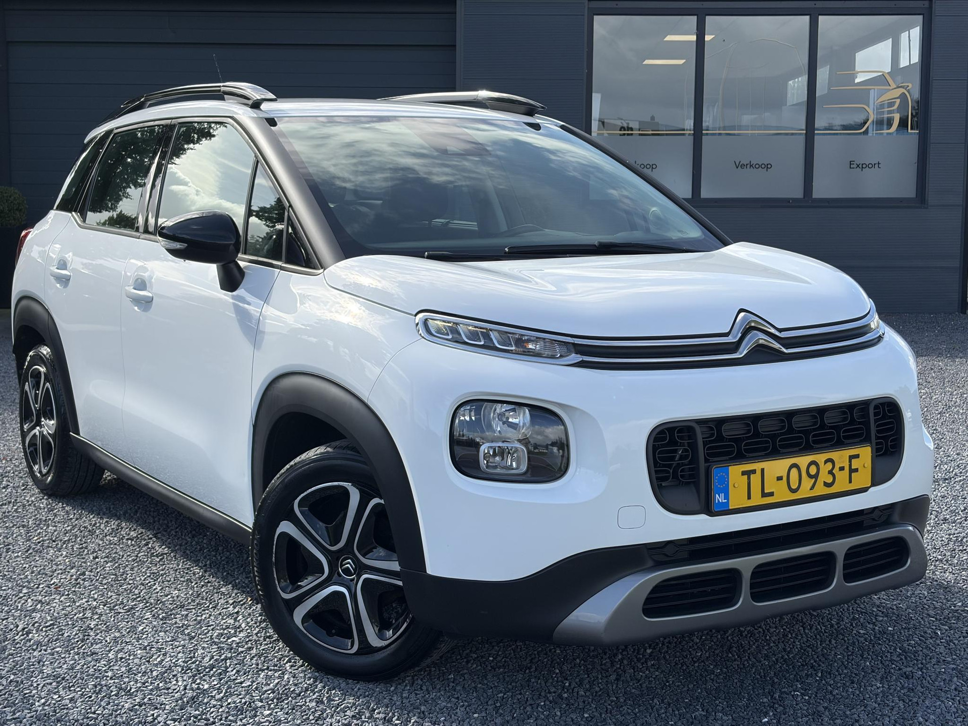 Citroen C3 Aircross 1.2 PureTech Feel ✓1e Eigenaar✓Nieuwe D-riem✓Draadloze telefoonlader✓Carplay✓Navi✓Clima✓Cruise ✓Pdc✓Lm velgen✓Net beurt gehad✓Rijstrooksensor✓N.A.P✓Apk tot 09-2027