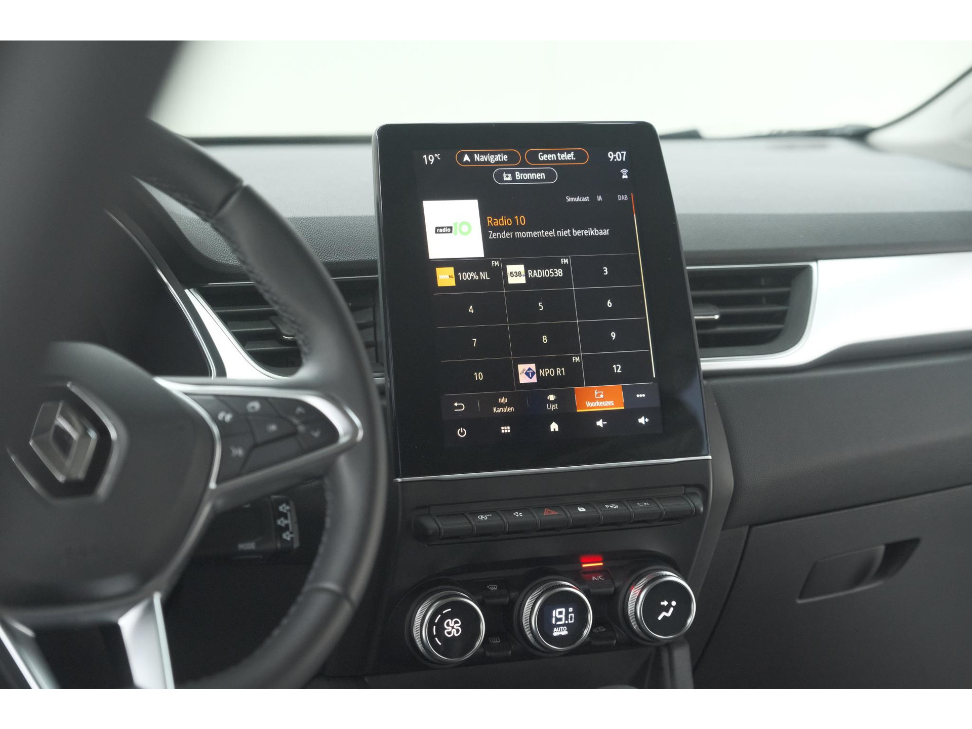 Renault Captur Mild Hybrid 140 EDC Techno | Trekhaak | 360 Camera | 9.3 Inch Grootscherm | Apple Carplay | Parkeersensoren