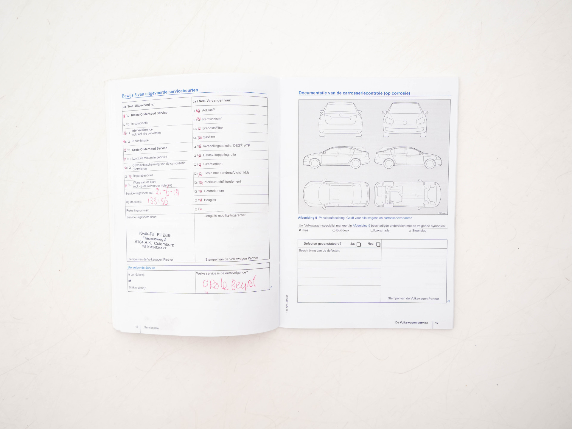 Volkswagen Jetta 1.4 TSI Hybrid Highline Executive-Pack Aut. *PANO | BI-XENON | NAVI-FULLMAP | CAMERA | HEATED-COMFORTSEATS | ECC | PDC | PRIVACY-GLASS | CRUISE | RADIO-CD | SHIFT-PADDLES | 17''ALU*