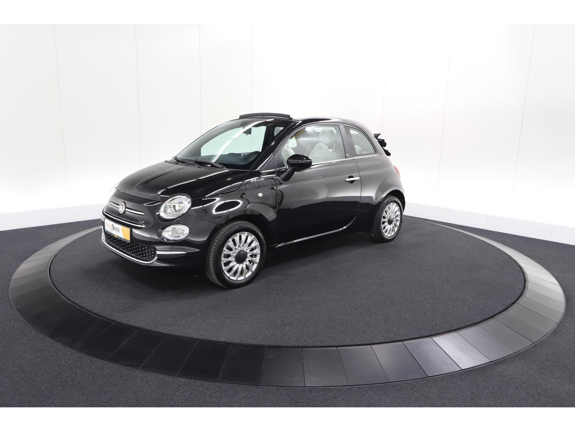 Fiat 500 C 1.0 Hybrid Dolcevita | Elektrisch Vouwdak | Apple Carplay | Parkeersensoren | Climate Control