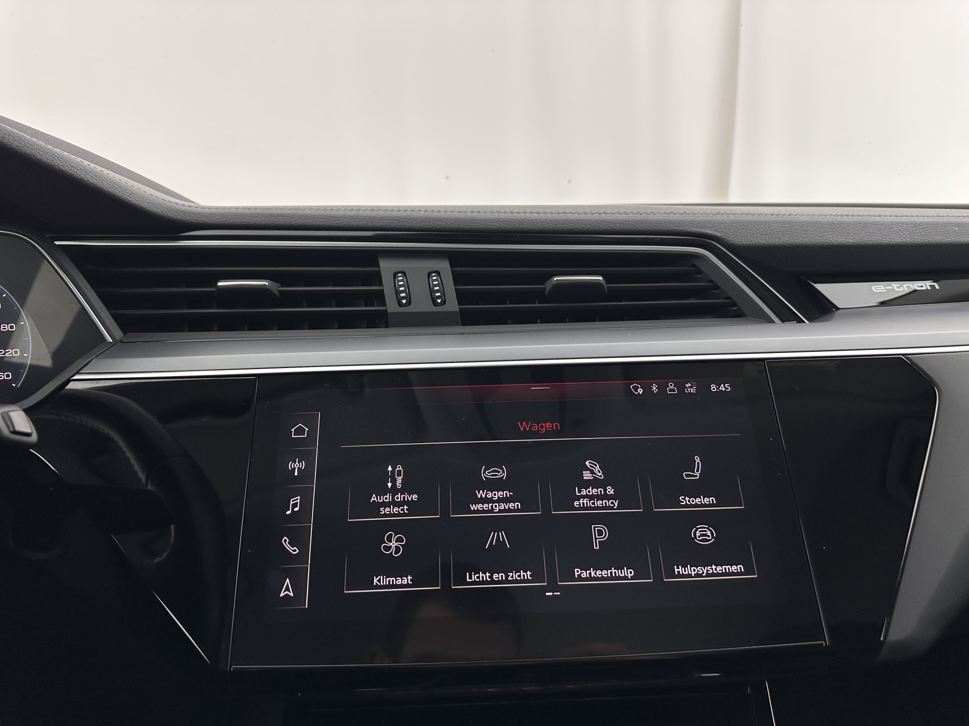 Audi e-tron 50 quattro Business edition 71 kWh [ 3-Fase-11kW ] {SOH-99%} (INCL-BTW) Aut. *HEATPUMP | FULL-LED | DIGI-COCKPIT | NAVI-FULLMAP | MEMORY-PACK |  COMFORTSEATS | KEYLESS | AUDI-SOUND | SHIFTPADDLES | DAB+ | ECC | DRIVE-SELECT | PDC | CRUISE | TO