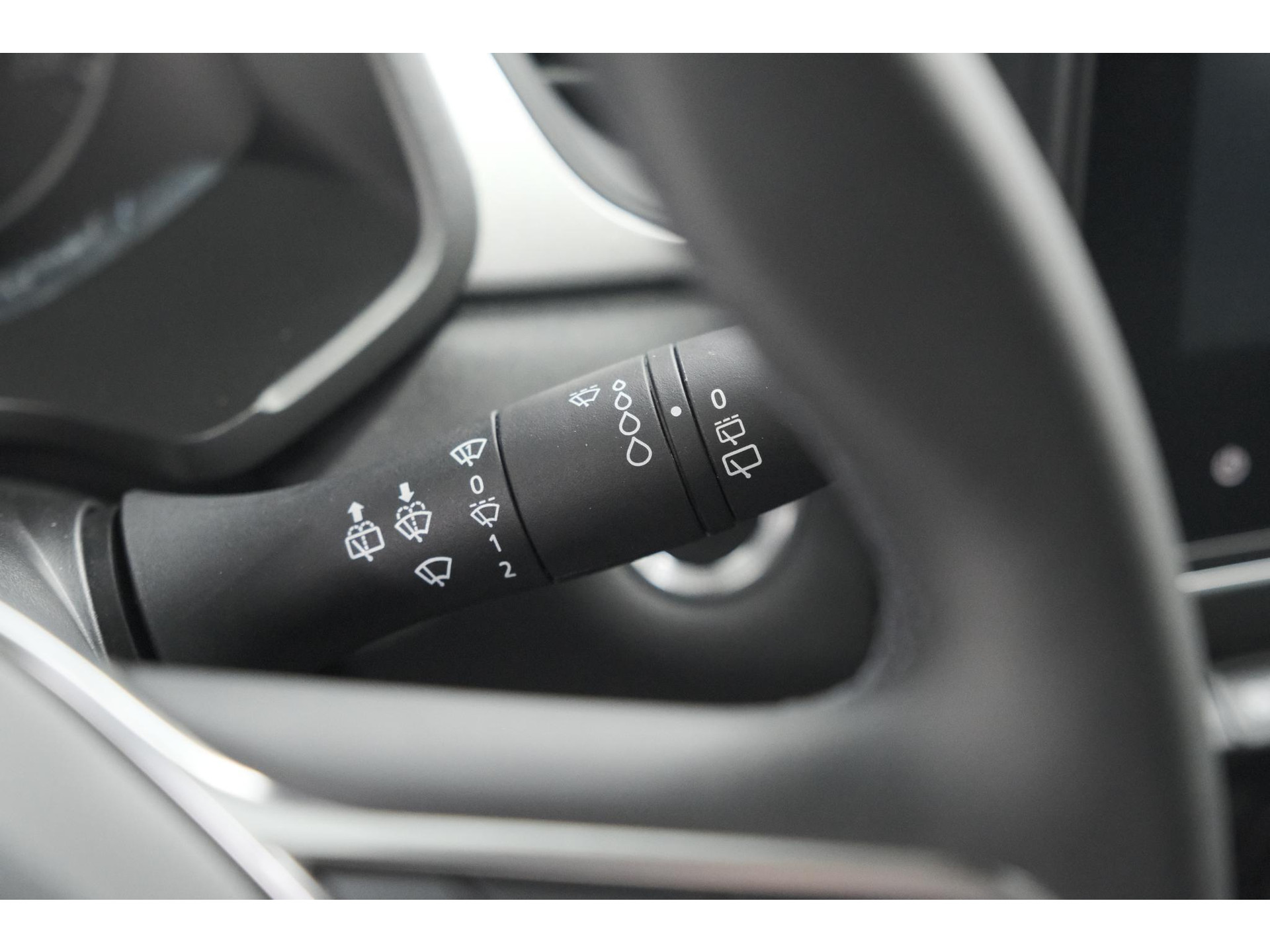 Renault Captur TCe 90 Evolution | Parkeersensoren | Navigatie | Allseason Banden | Apple Carplay