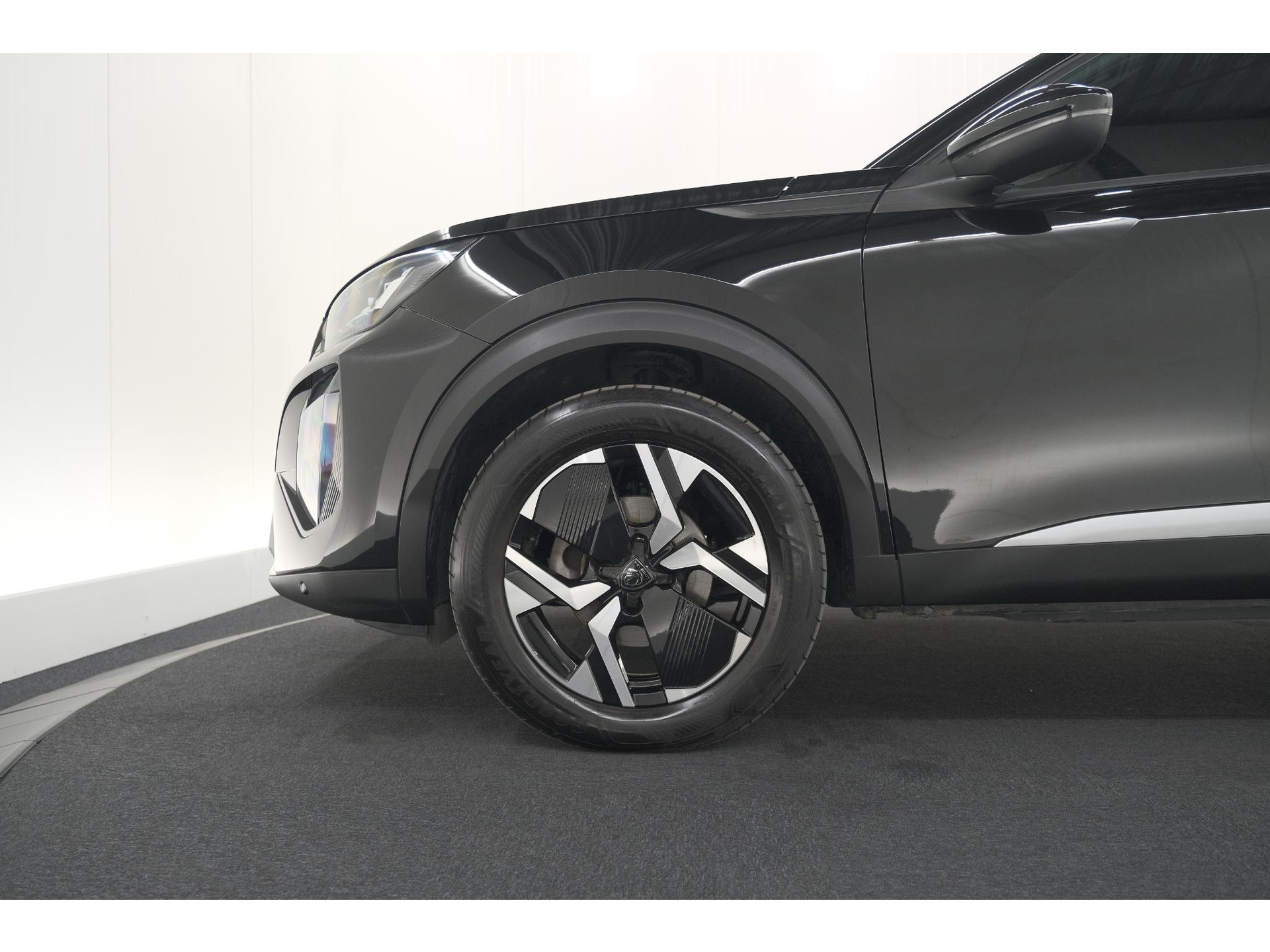 Peugeot 2008 PureTech 100 Allure | Apple Carplay | Parkeersensoren | Climate Control | Cruise Control