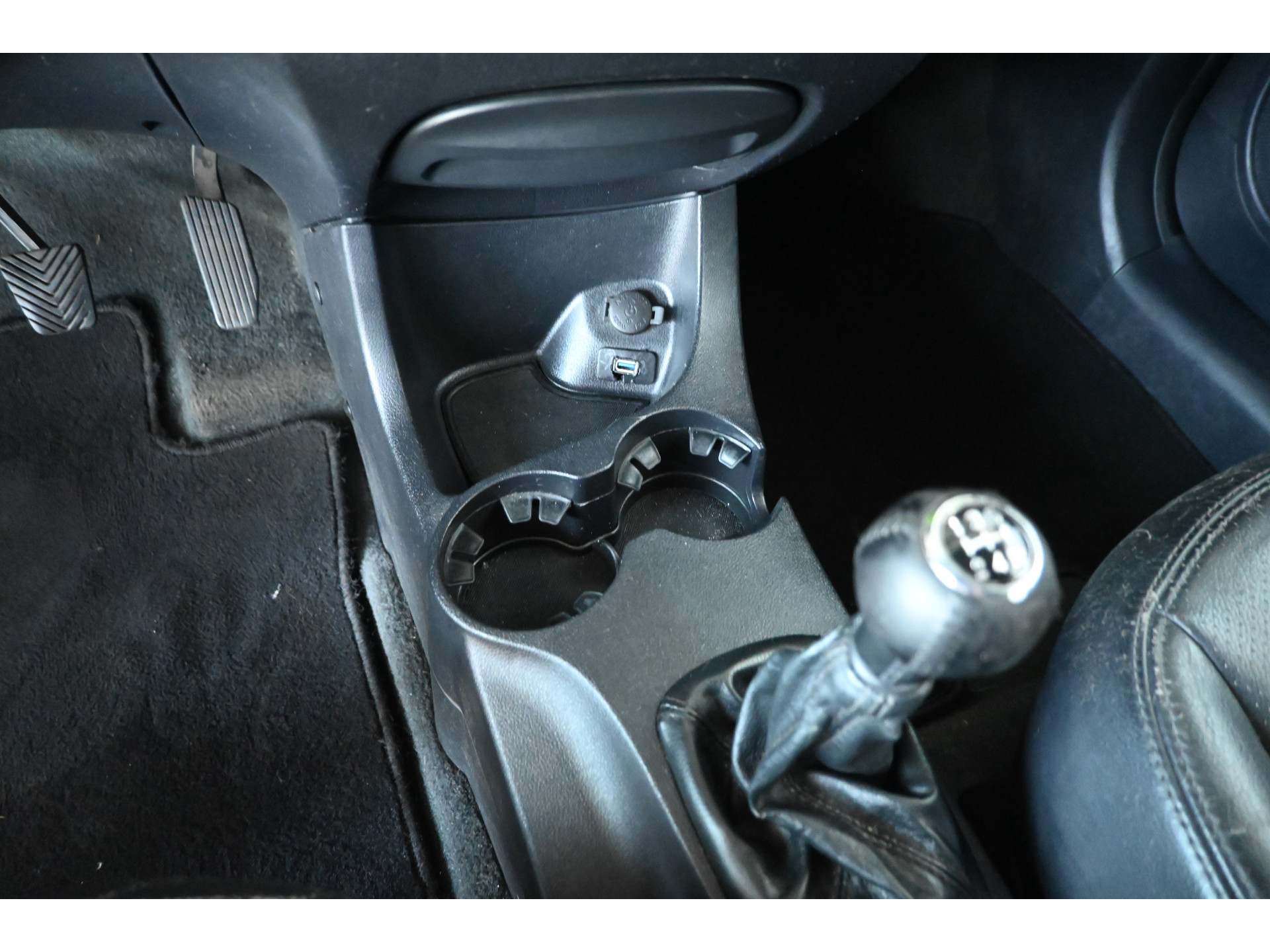 Kia Sportage 2.0 CVVT X-ception Trekhaak Airco Cruise control Leder PDC Android Auto 100% Onderhouden! Inruil Mogelijk!