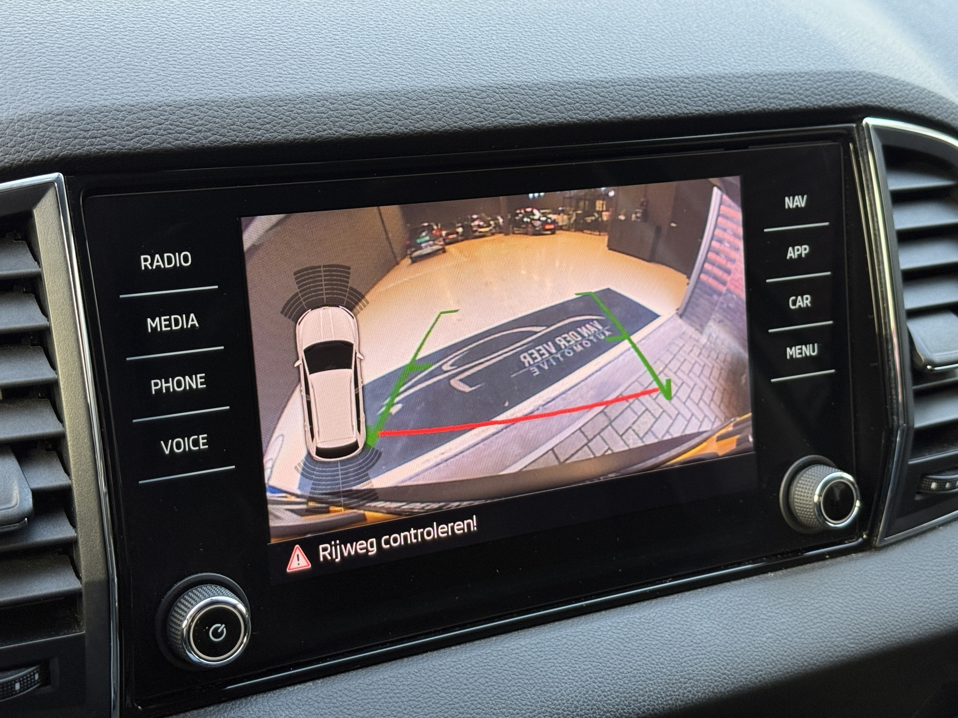 ŠKODA Karoq 1.0 TSI Style | Keyless | Apple carplay | Stoelverwarming