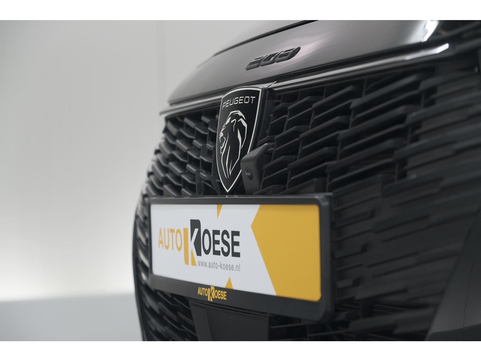 Peugeot 208 PureTech 100 Allure | 360 Camera | Adaptieve Cruise Control | Dodehoekdetectie