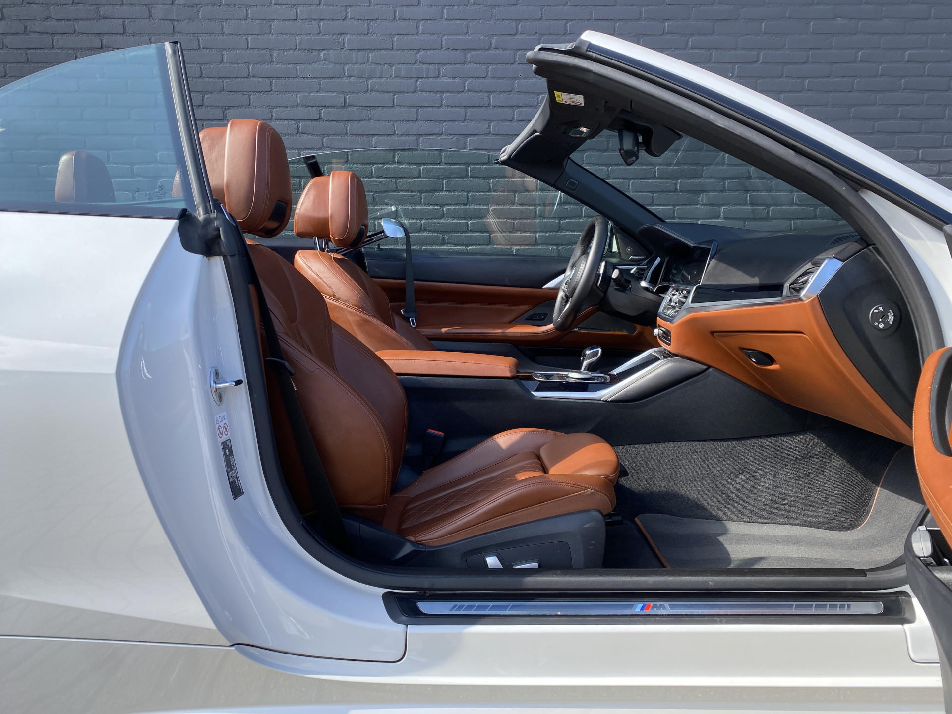 BMW 4-serie Cabrio 420i M-Sport 184 pk High Executive AUT. | dealer onderh. | cognac leder | memory seat | trekhaak | stoel-/stuurverw.