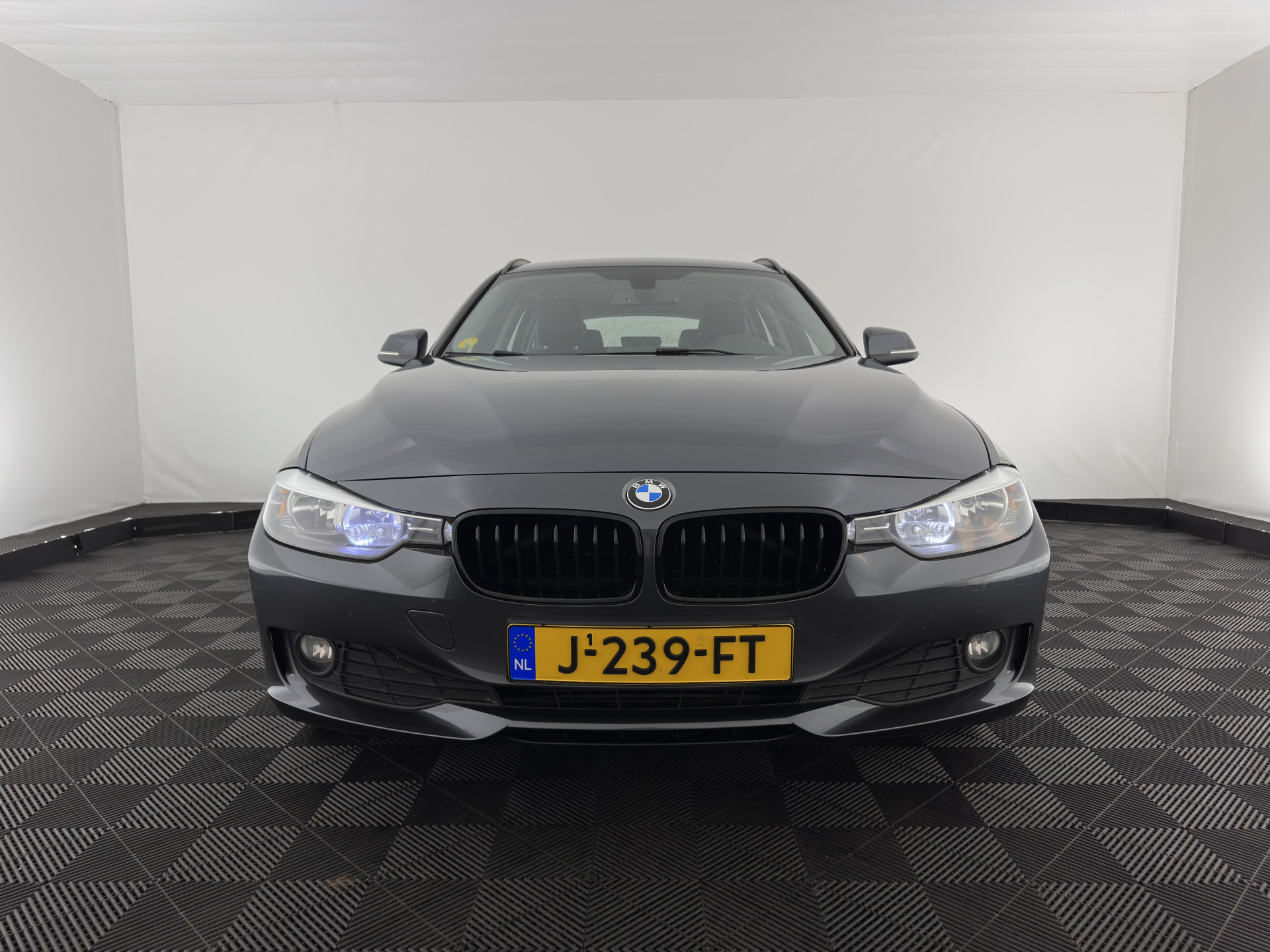 BMW 3-serie Touring 316d High Executive *FULL-LEATHER | NAVI-FULLMAP | HEATED-COMFORTSEATS | AIRCO | CRUISE | PDC | 17''ALU*