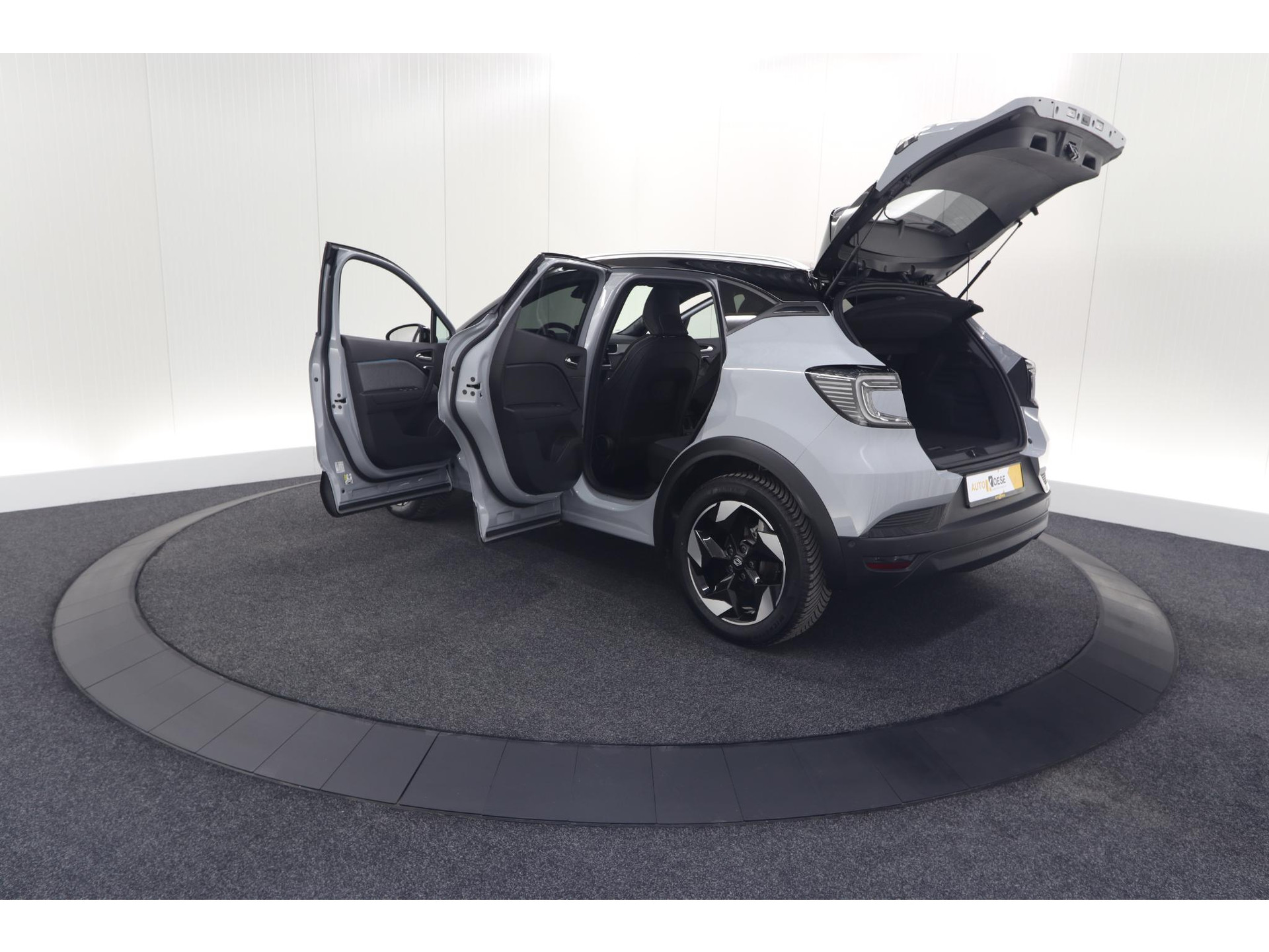 Renault Captur TCe 90 Techno | Nieuw Model | Camera | Harman Kardon | Apple Carplay | Parkeersensoren | 18 Inch Lichtmetalen Velgen