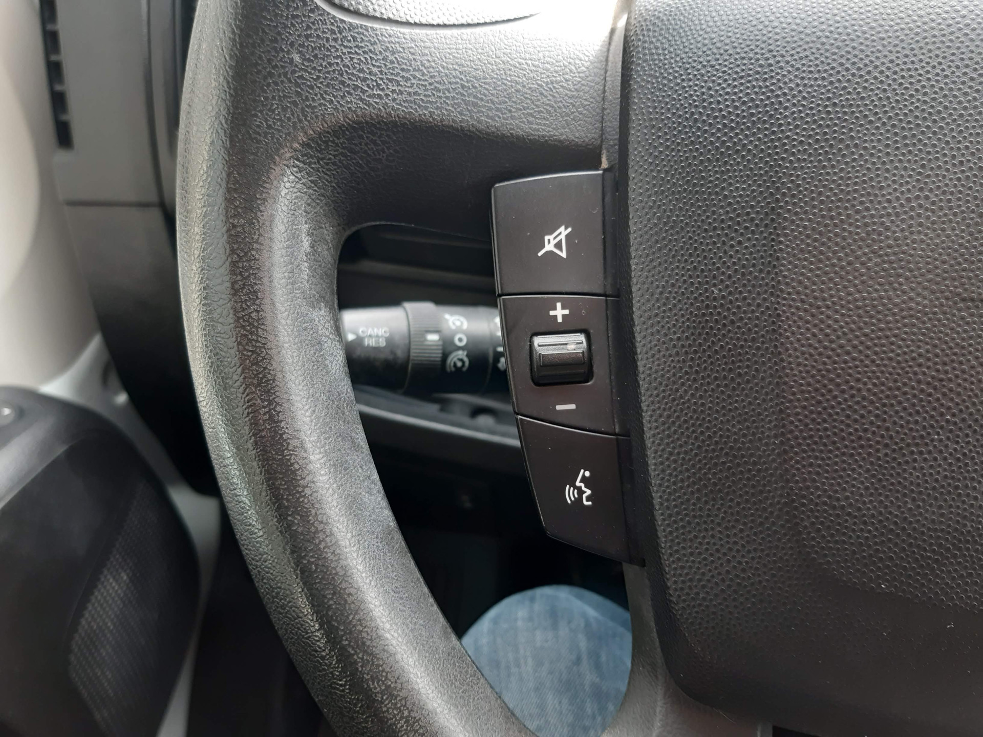 Peugeot Boxer 2.2 BlueHDi 140 Pk L2H2 Airco Cruise control Navigatie