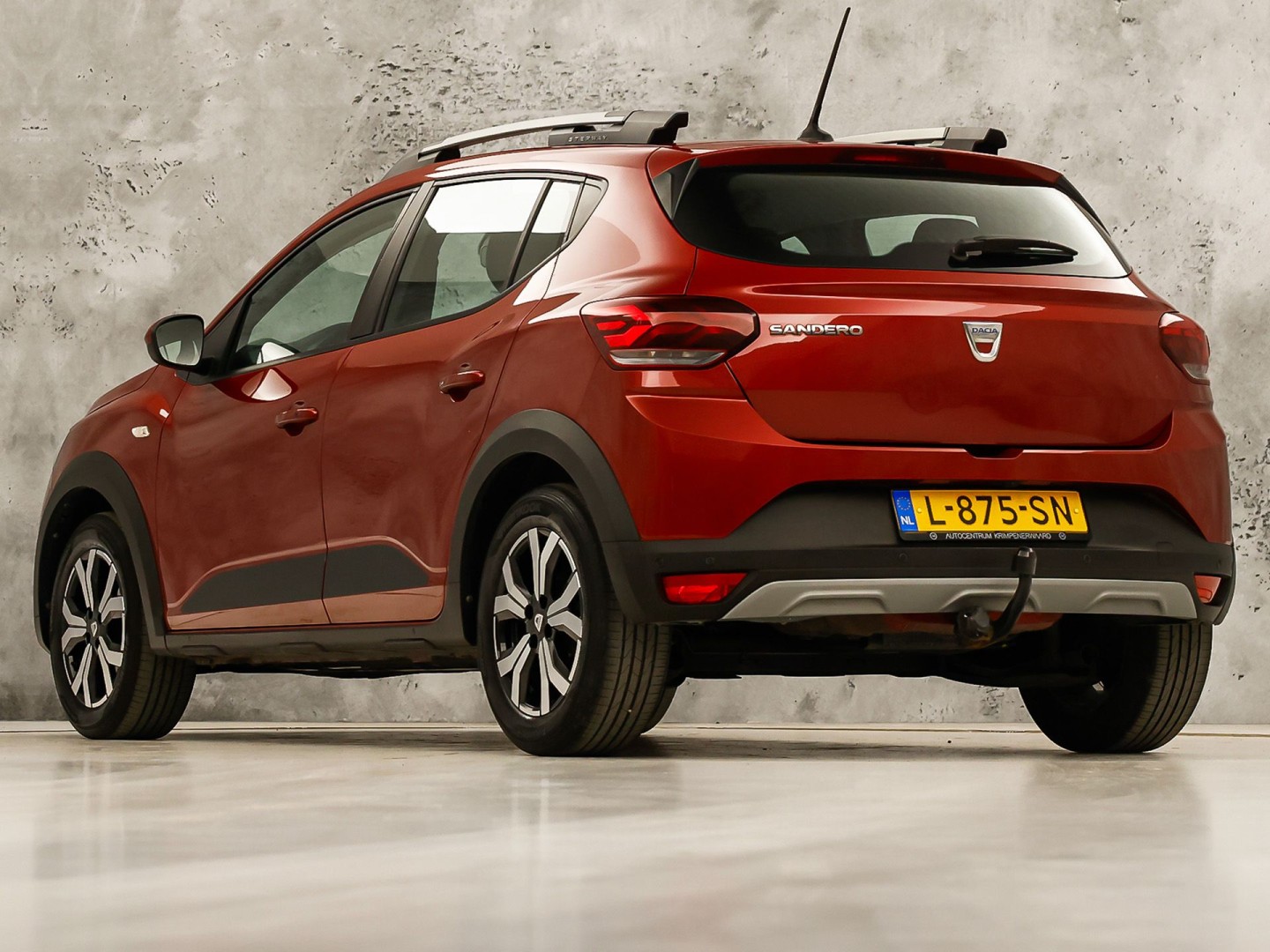 Dacia Sandero 1.0 TCe 100 Bi-Fuel Comfort (GROOT NAVI, CLIMATE, CAMERA, LM VELGEN, KEYLESS, SPORTSTOELEN, CRUISE, TREKHAAK, NIEUWSTAAT)