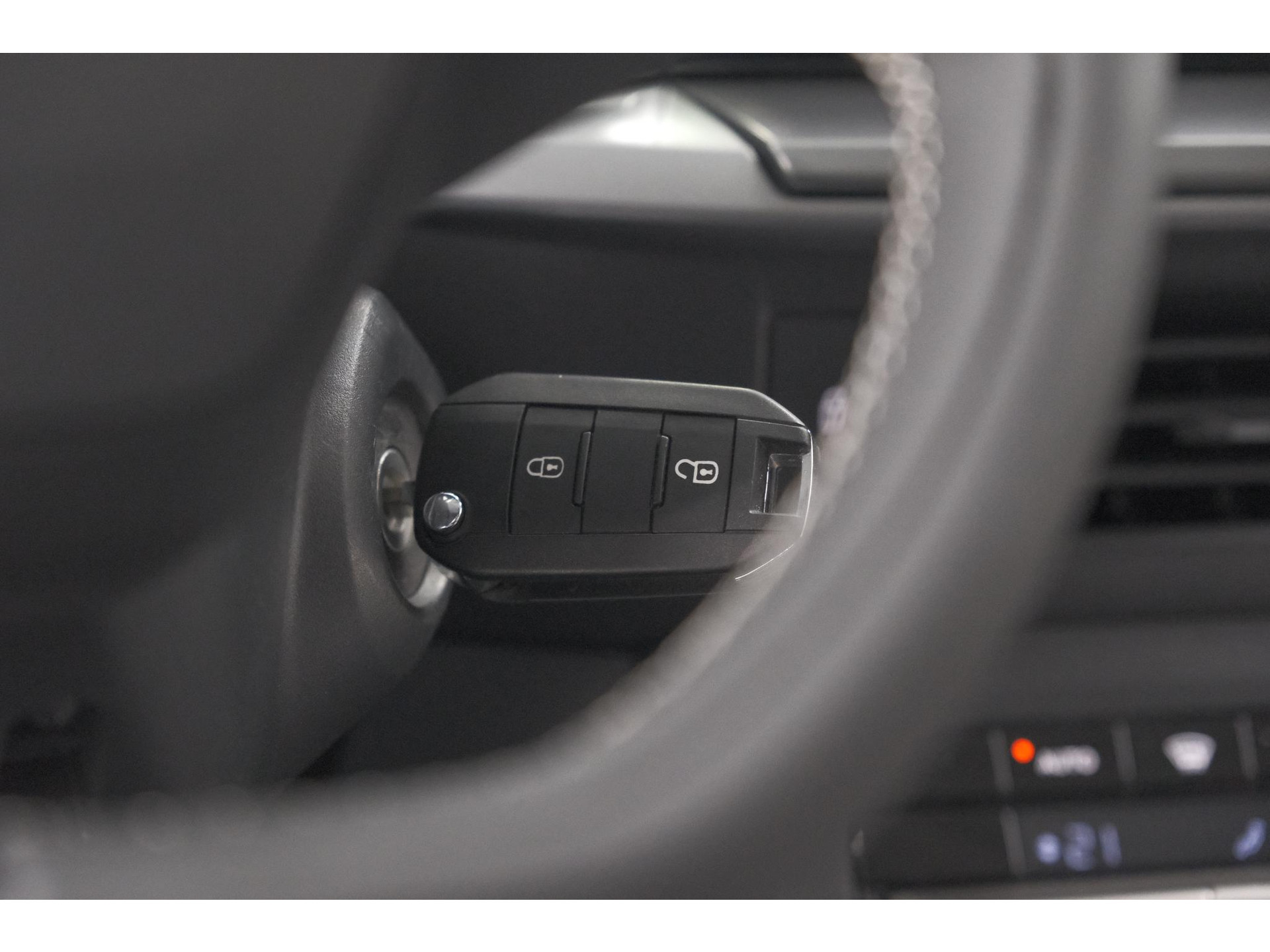 Opel Frontera Electric GS 44 kWh | 11 KW Laadfunctie | Camera | Dodehoekdetectie | Apple Carplay